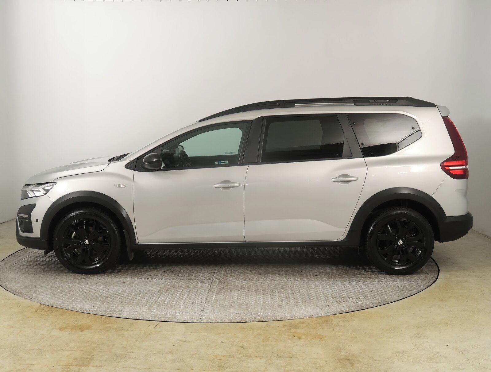 Dacia Jogger, 1.0 TCe, 7 míst, Navi - fotka 3