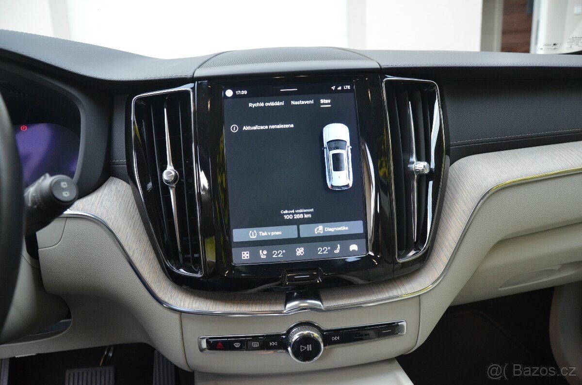 Volvo XC60, Volvo XC60 B4 AWD 1. majitel - fotka 6