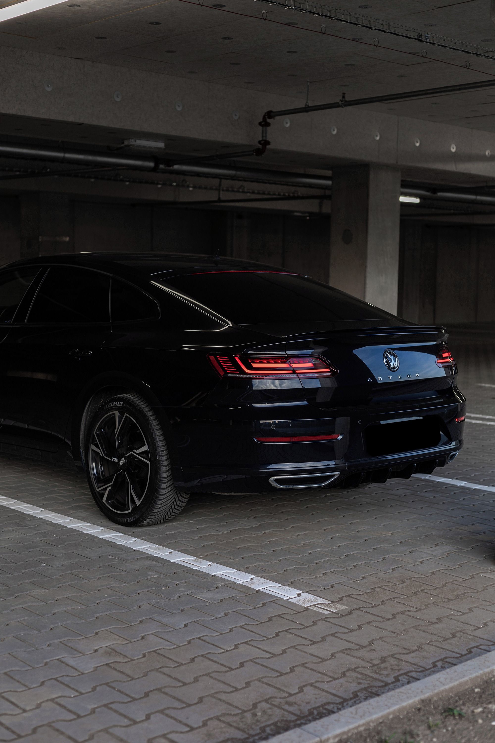 Volkswagen Arteon, 2.0 TSi / R-Line / PANO / 360 - fotka 6