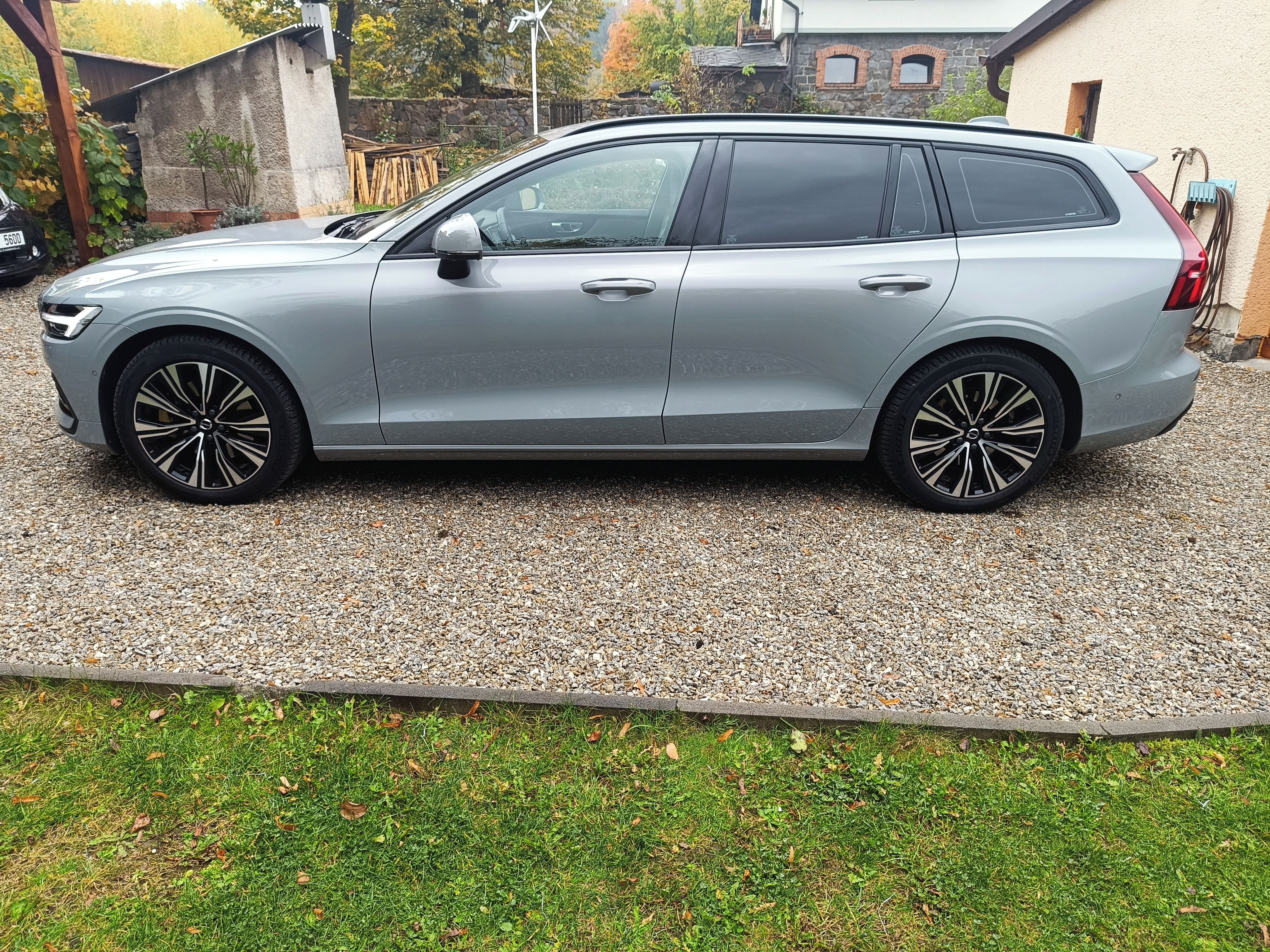 Volvo V60, VOLVO V60 B4 - fotka 2