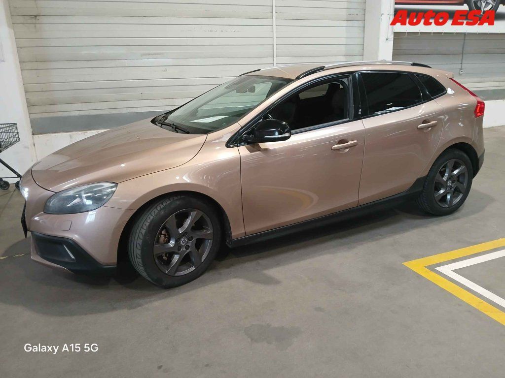 Volvo V40, D2,1.maj