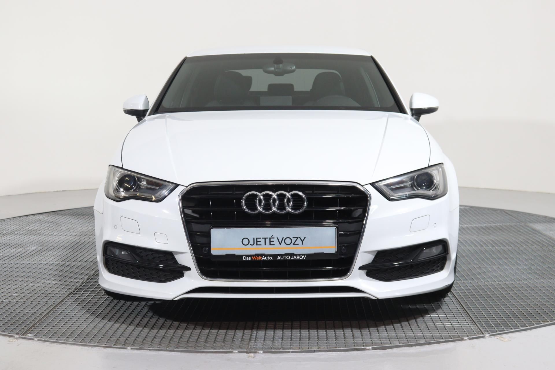 Audi A3, Lim. 1.4 TFSI 92kW DSG Ambitio - fotka 4
