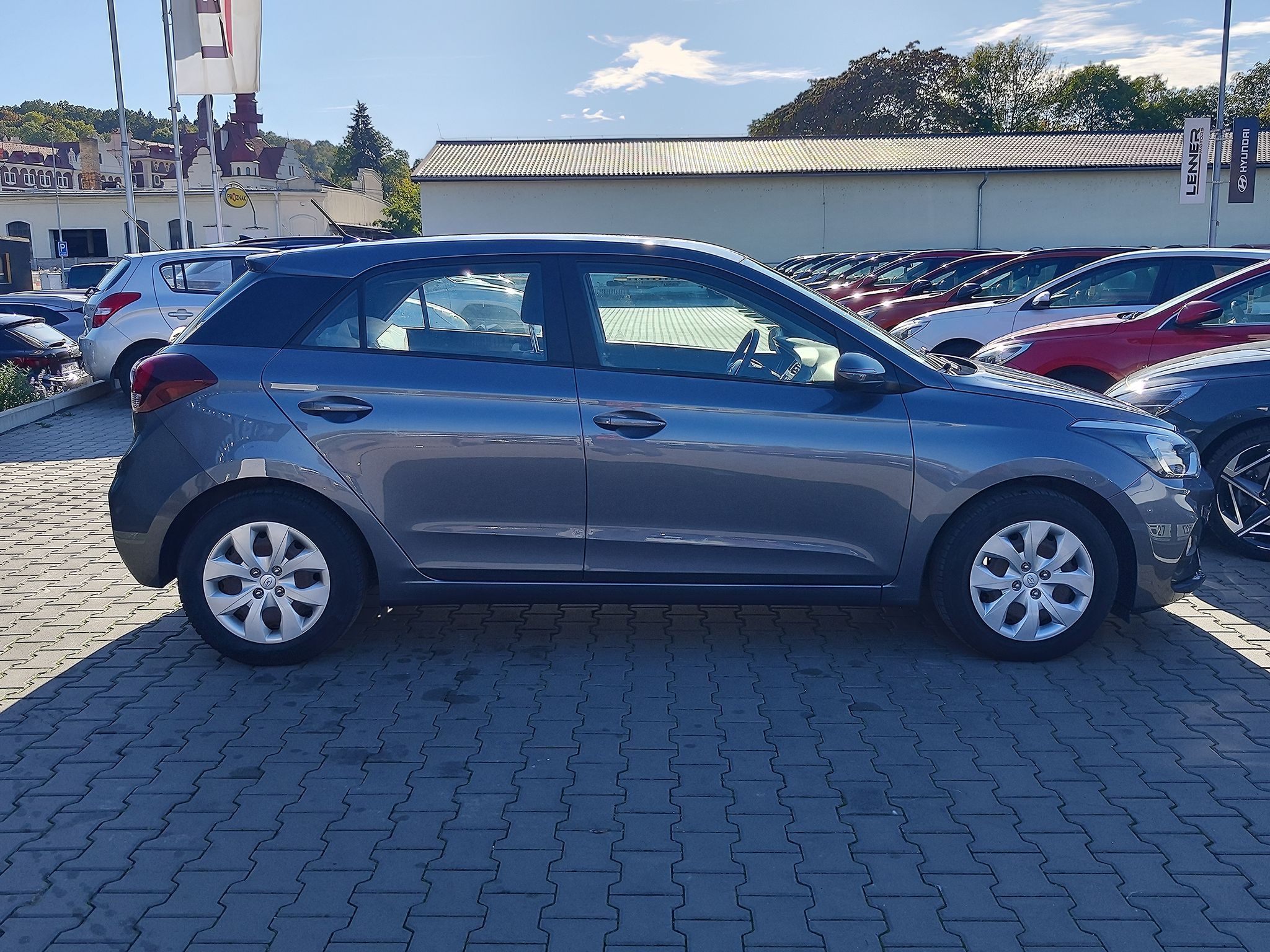 Hyundai i20, 1.2i/55kW Comfort - fotka 4