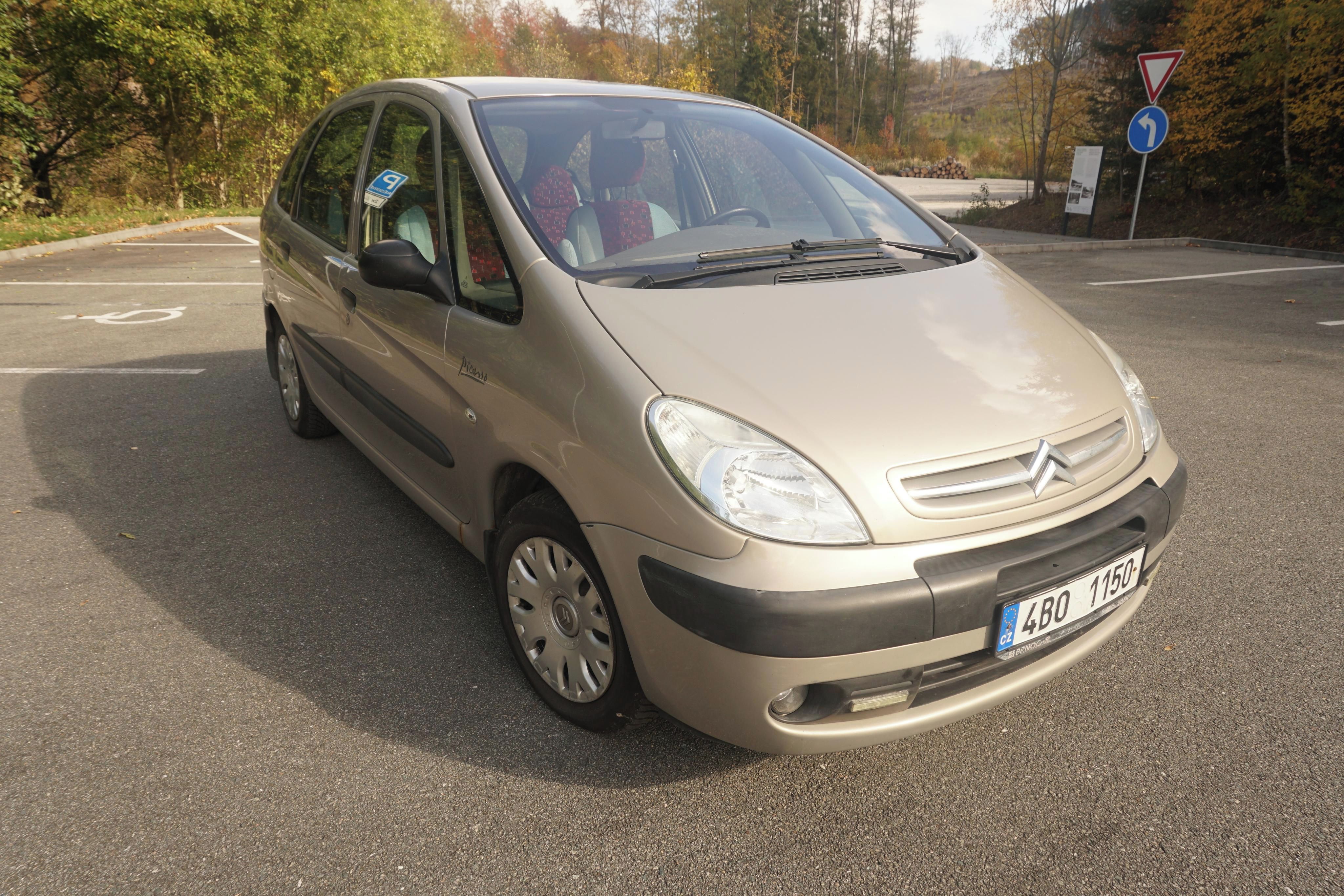 Citroën Xsara Picasso, Citroën Xsara Picasso 1.6i