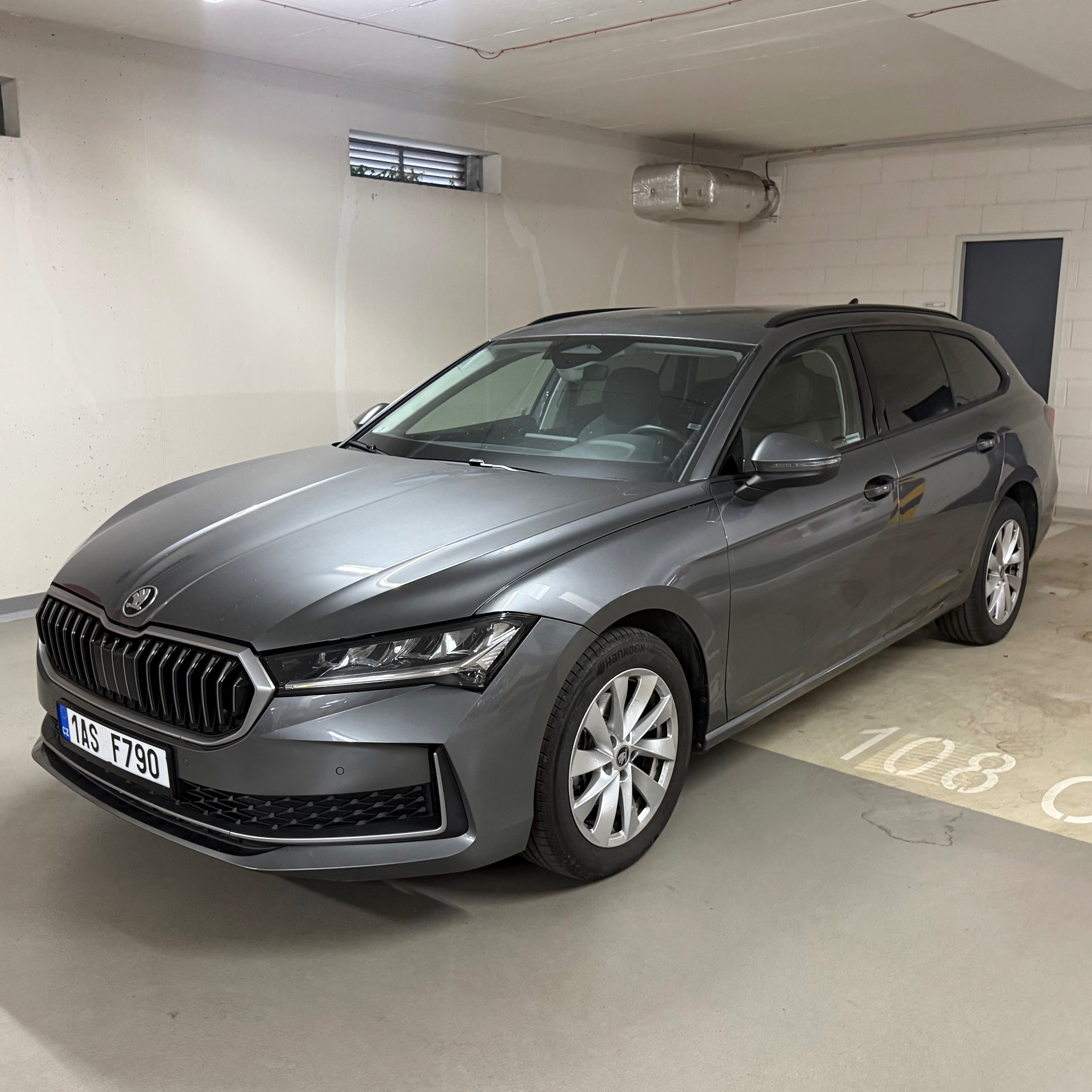 Škoda Superb, Škoda Superb 2026 110Kw 5000km - fotka 2
