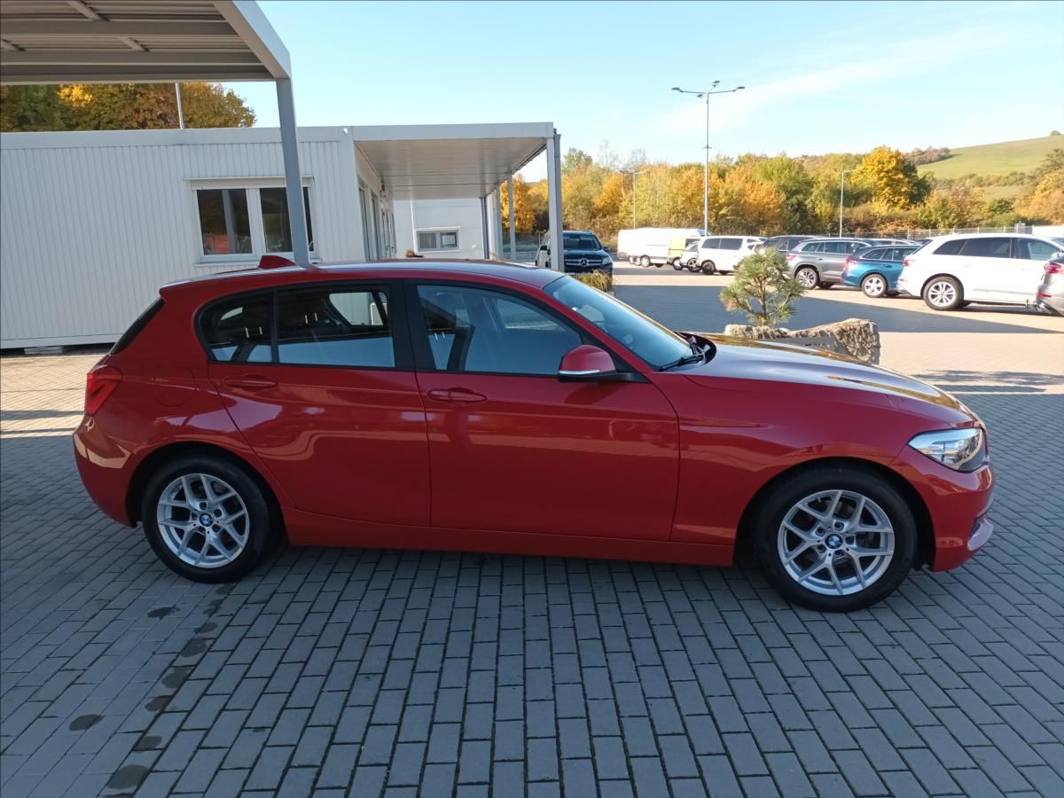 BMW Řada 1, 1,5 118i,100kw,ČR,AT, - fotka 4