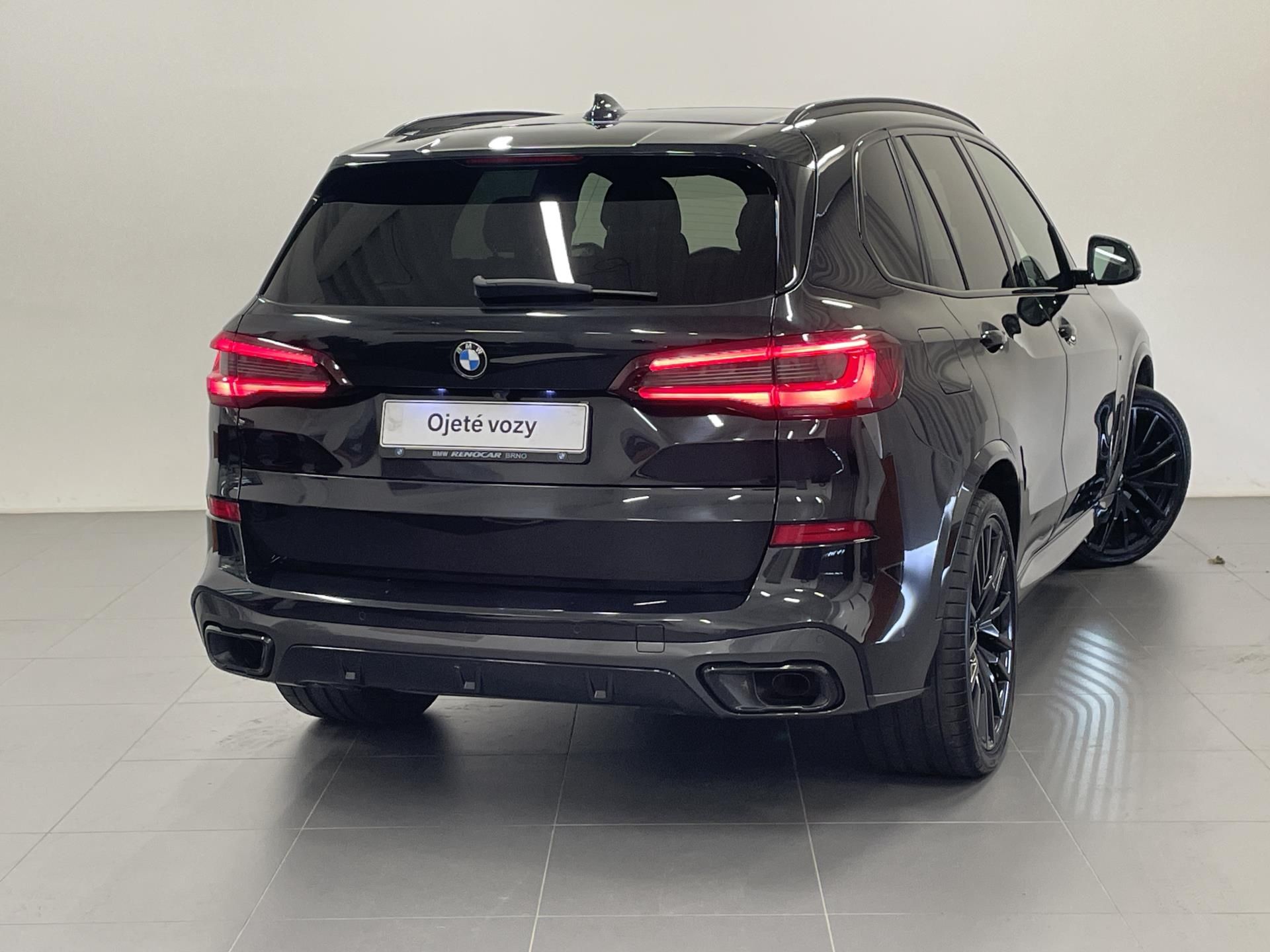 BMW X5, X5 50d xDrive, 1. Majitel - fotka 2