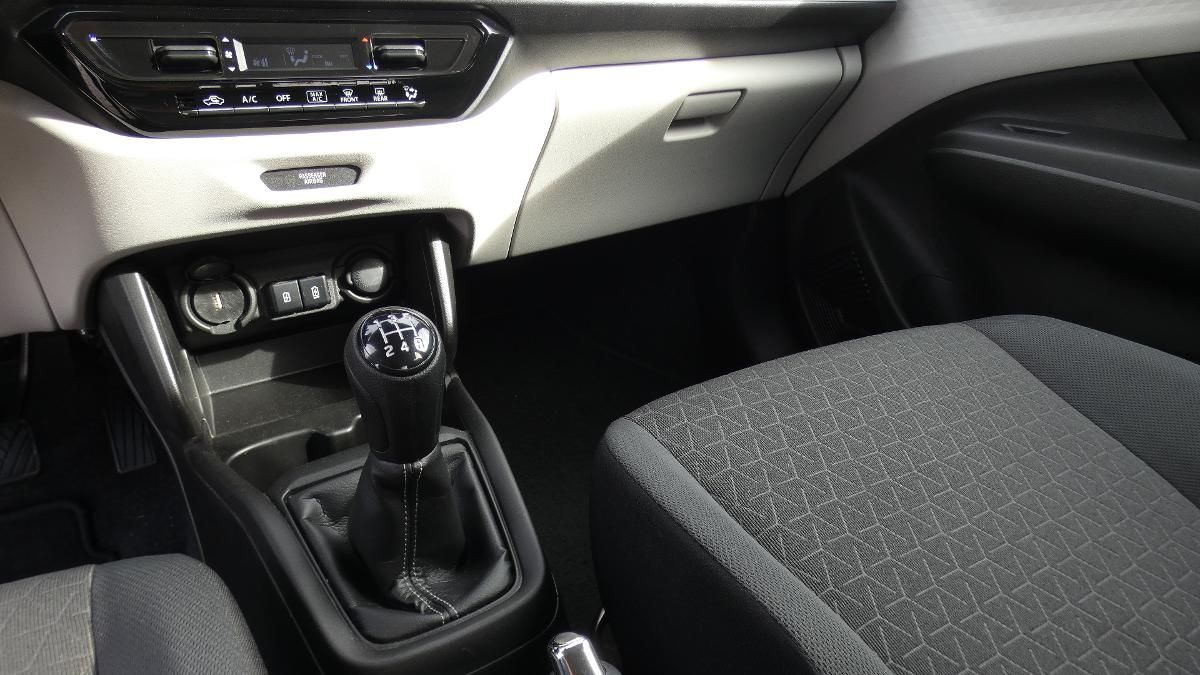 Suzuki Swift, 1.2 DualJet mHEV Premium - fotka 6
