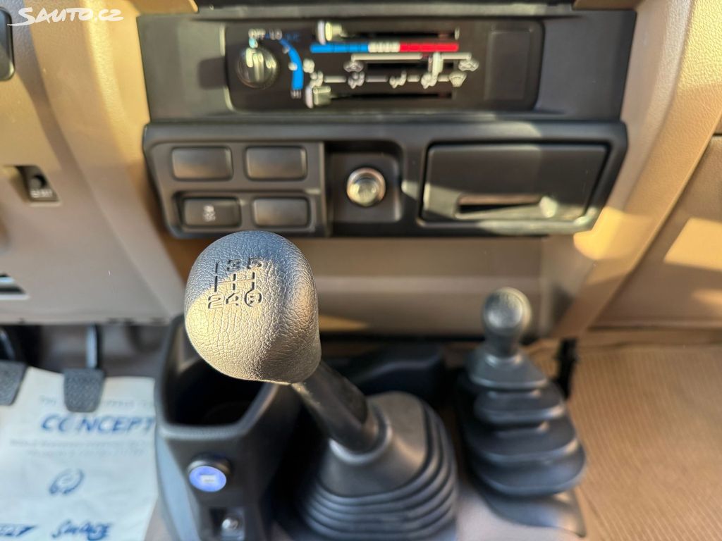 Toyota Land Cruiser, fotka 17