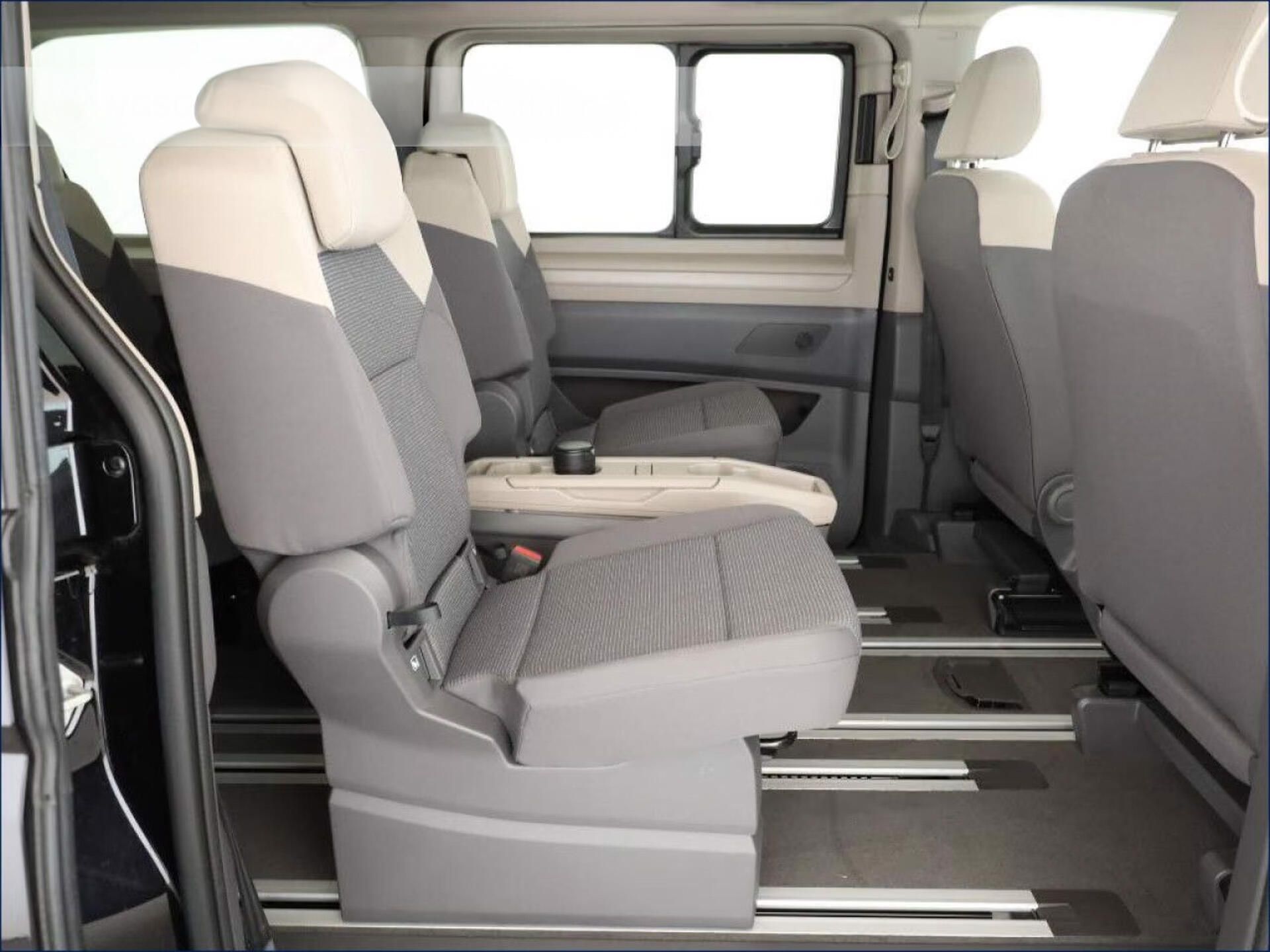 Volkswagen Multivan, eHybrid 4x4 Long 6 míst Panora - fotka 5