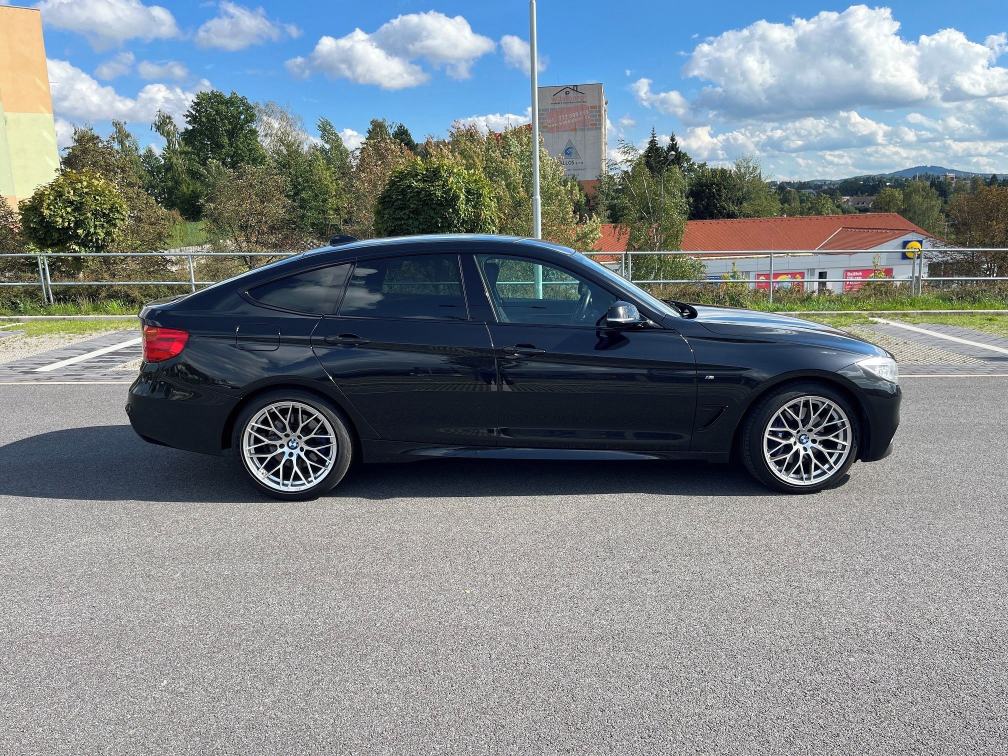 BMW Řada 3, 335d GT xDrive M-packet Shadow - fotka 6