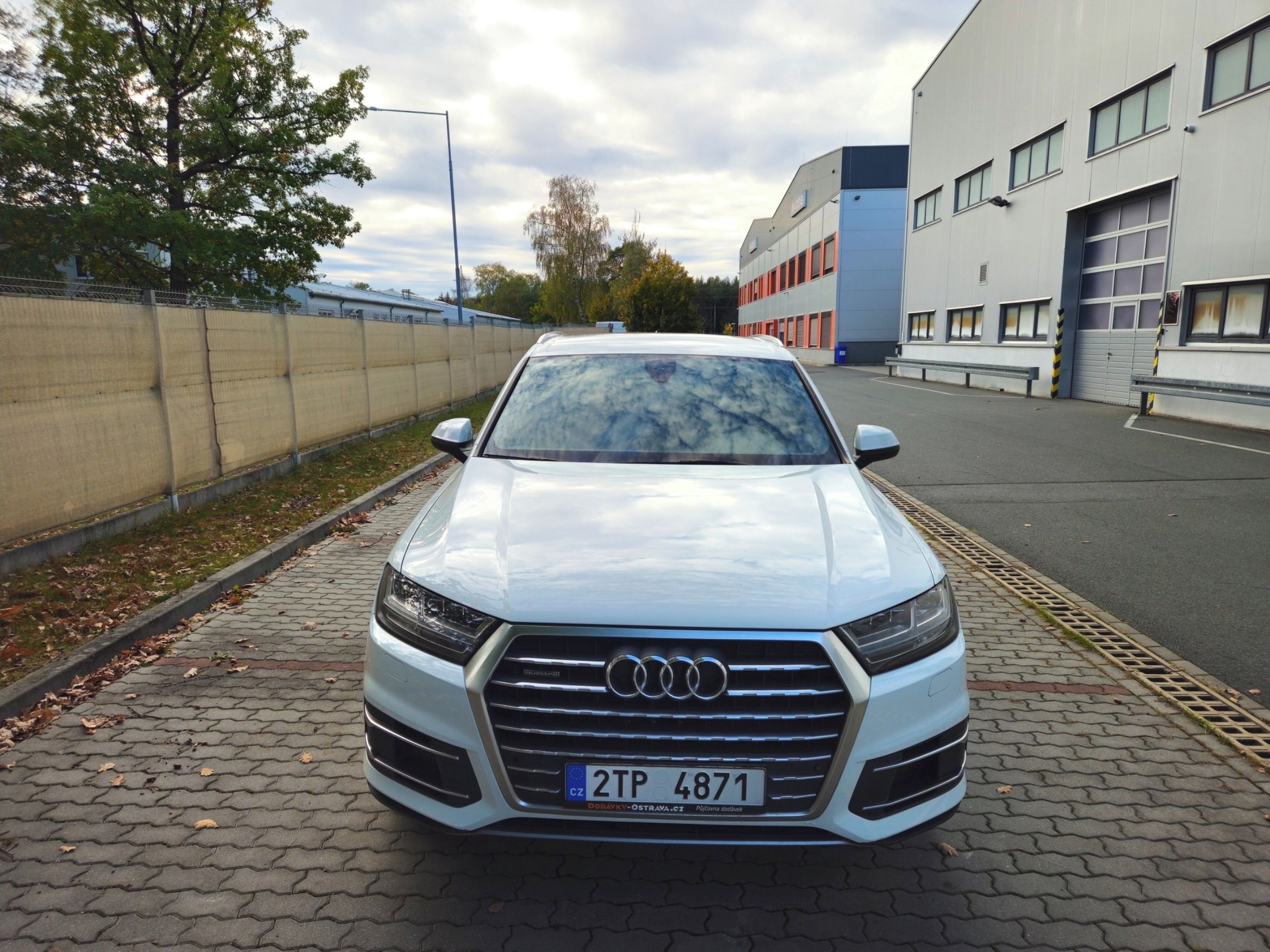 Audi Q7, 3.0 TDI S-Line - fotka 2