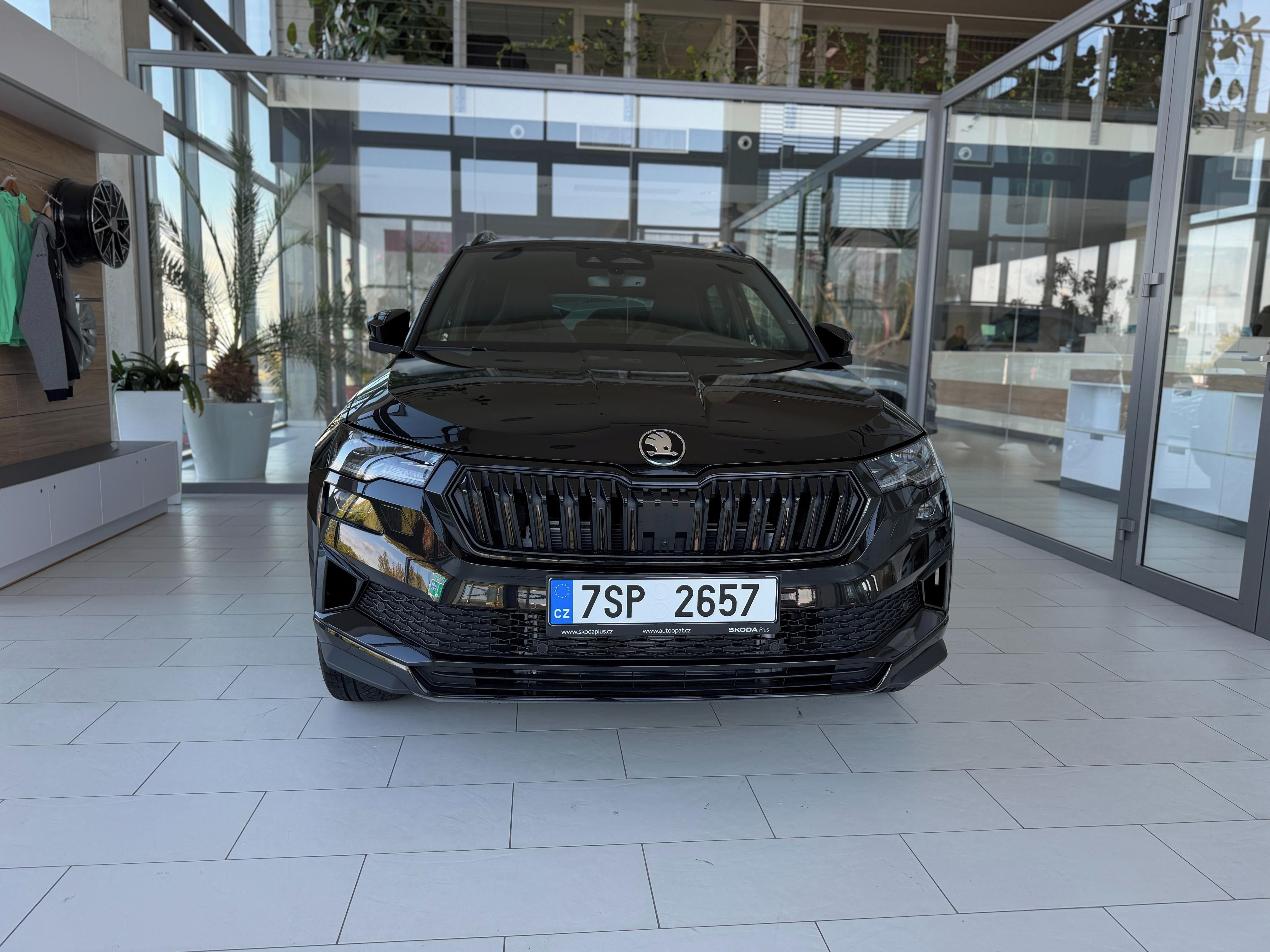 Škoda Karoq, 2,0 TSI 140 kW 4x4 - fotka 2
