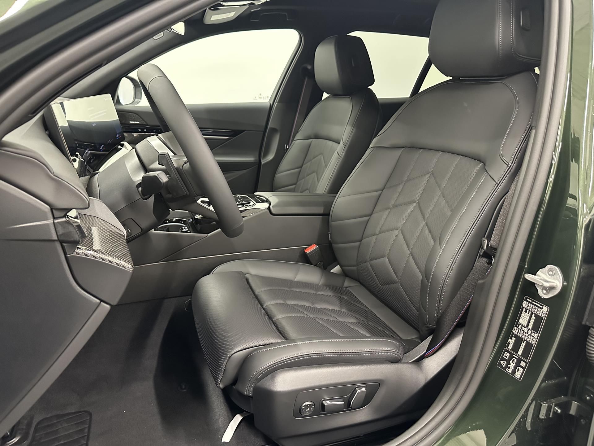 BMW Řada 5, 540d xDrive Touring - fotka 6