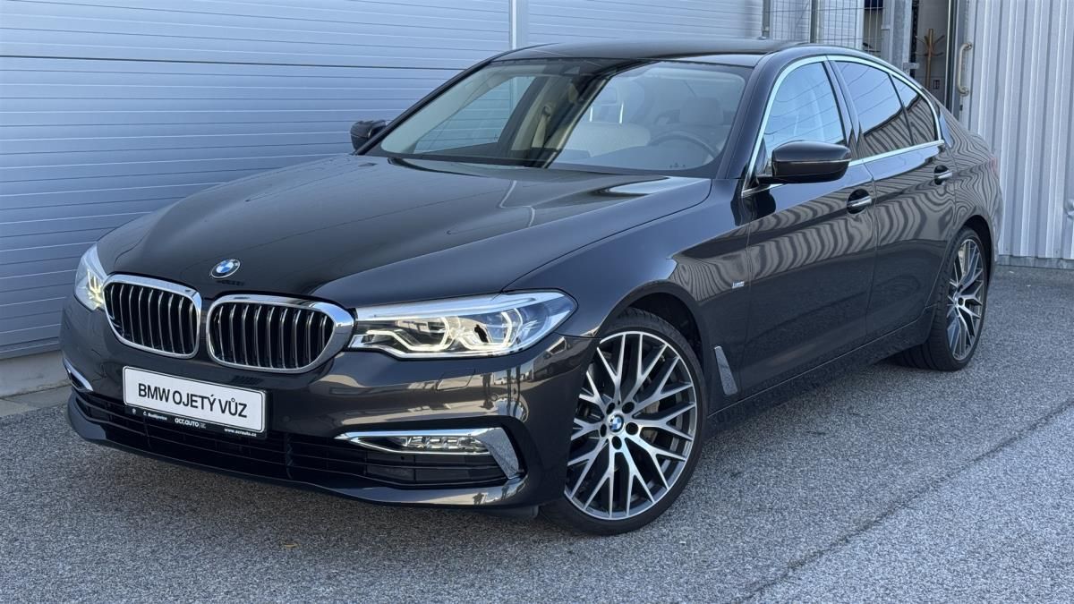 BMW Řada 5, 540xi LuxuryLine ČR 1.majitel