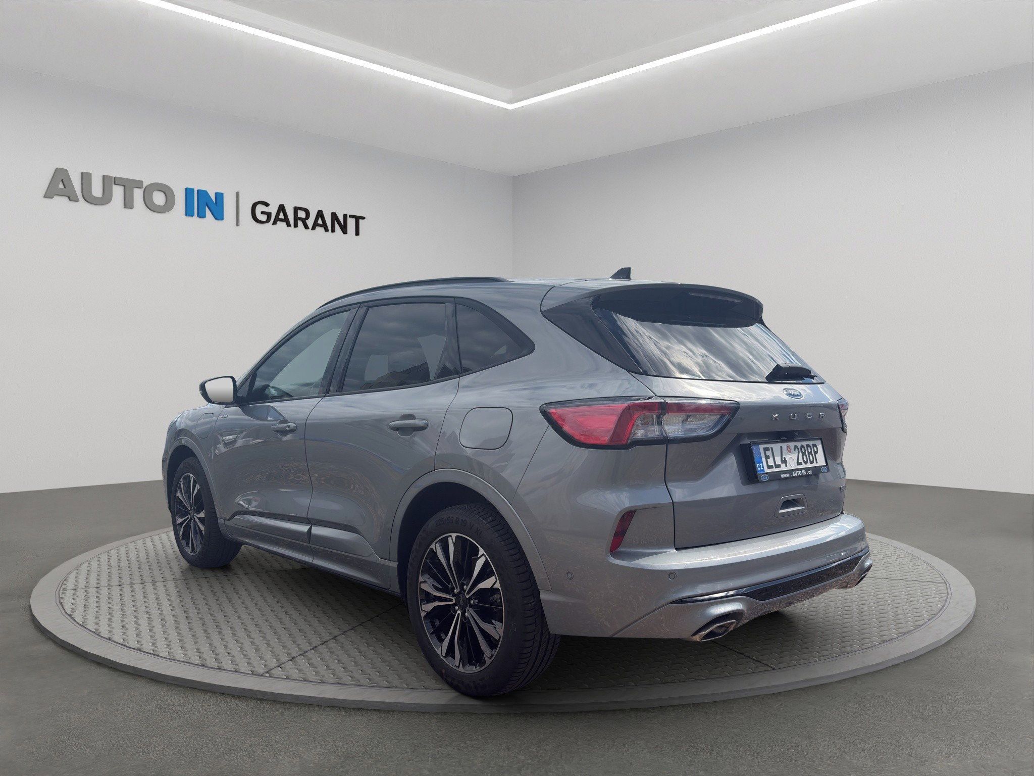 Ford Kuga, ST-Line X, 2.5 Duratec PHEV - fotka 4