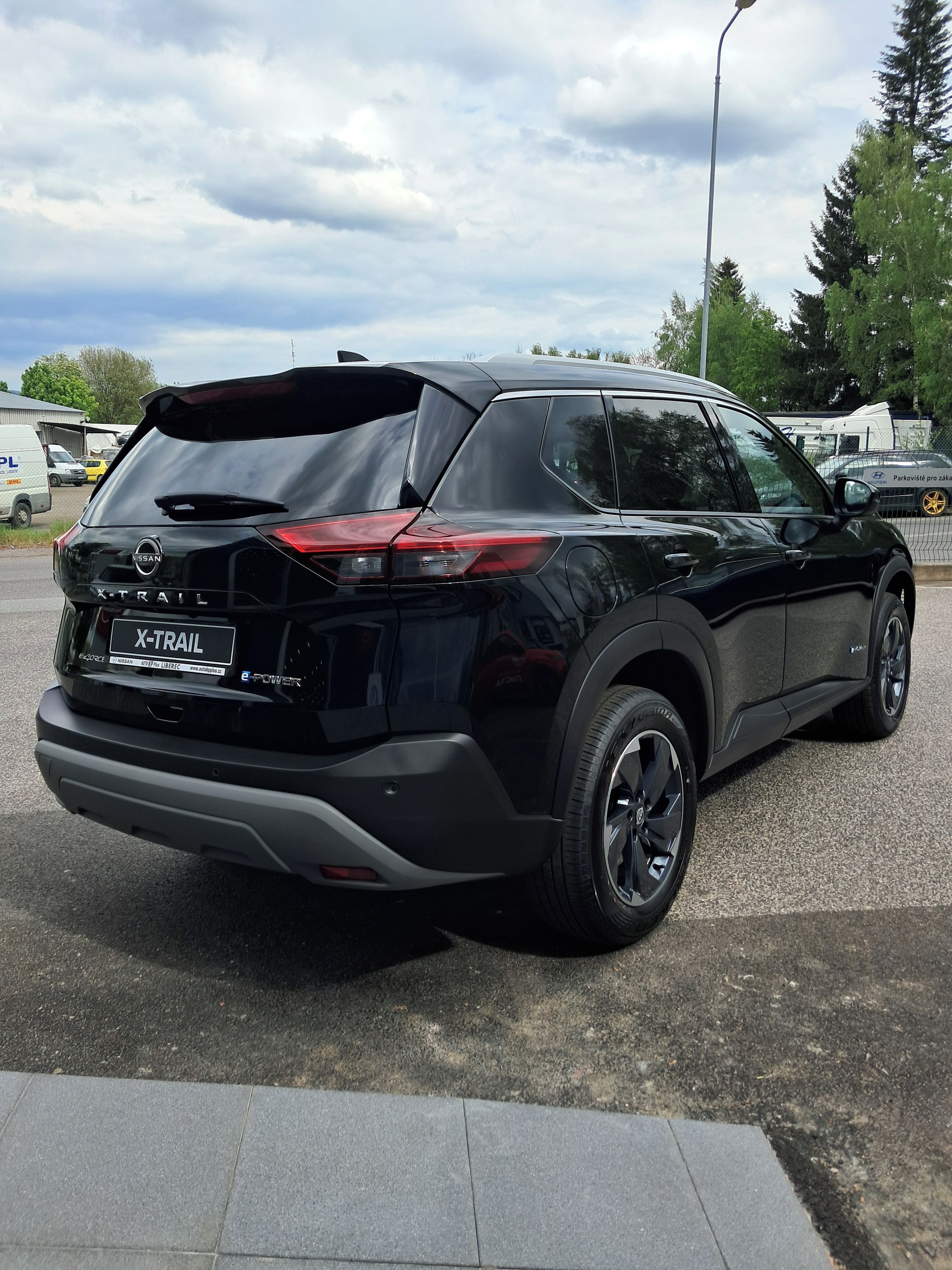 Nissan X-Trail, e-POWER (4WD) 213k N-Connecta - fotka 5