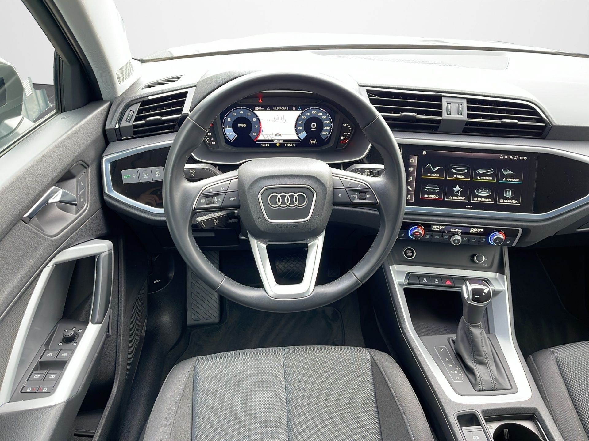 Audi Q3, 35 TFSI 110 kW S-tronic S-Line - fotka 6