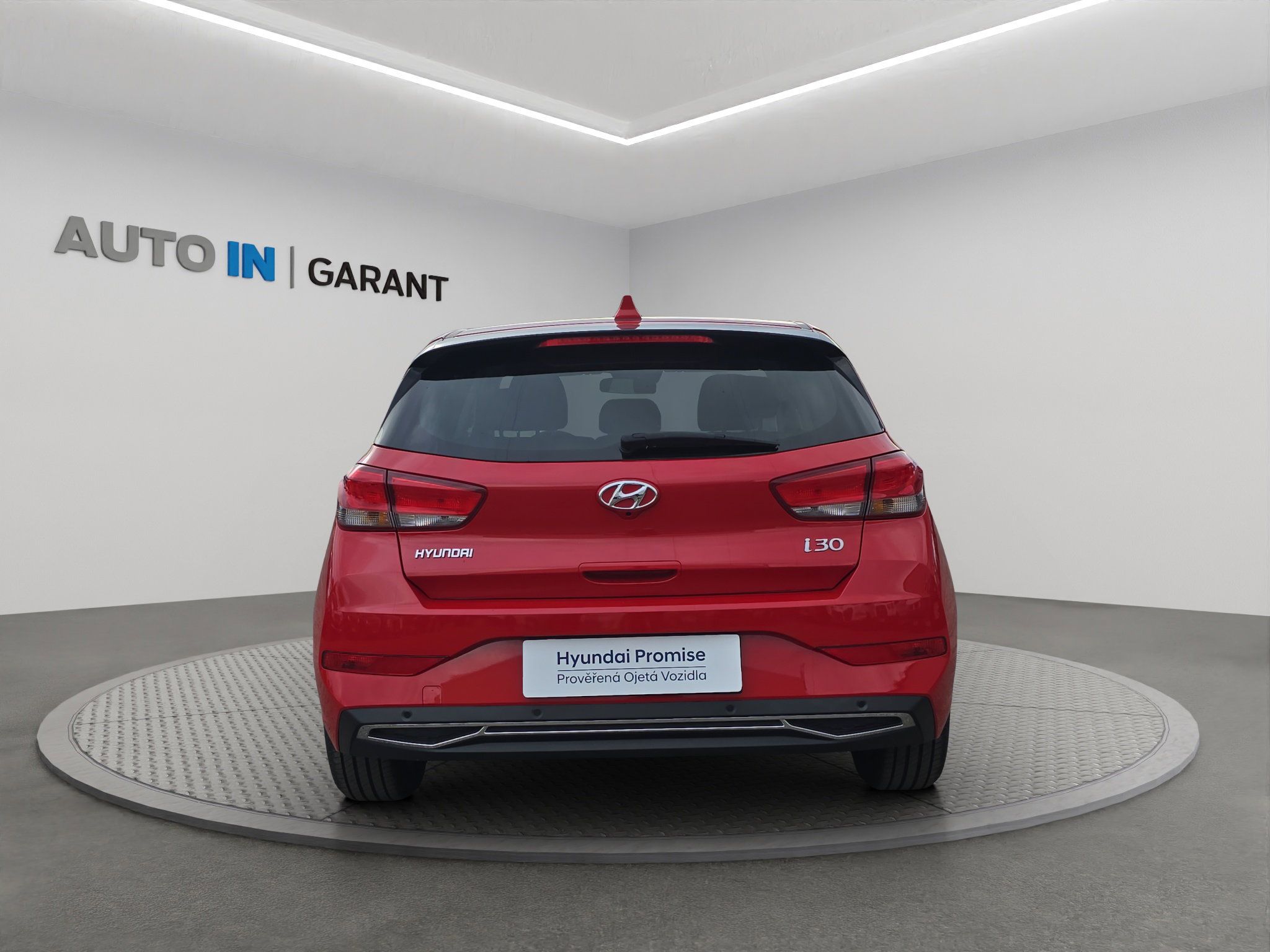 Hyundai i30, Family 1.5i 81kW, Serv.kniha - fotka 6