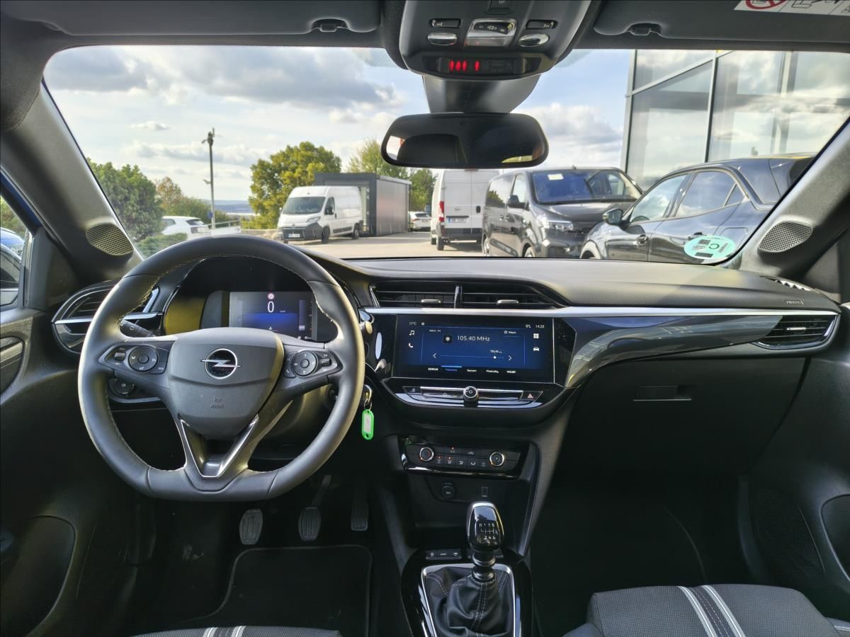 Opel Corsa, 1,2   PT 100K GS line - fotka 2