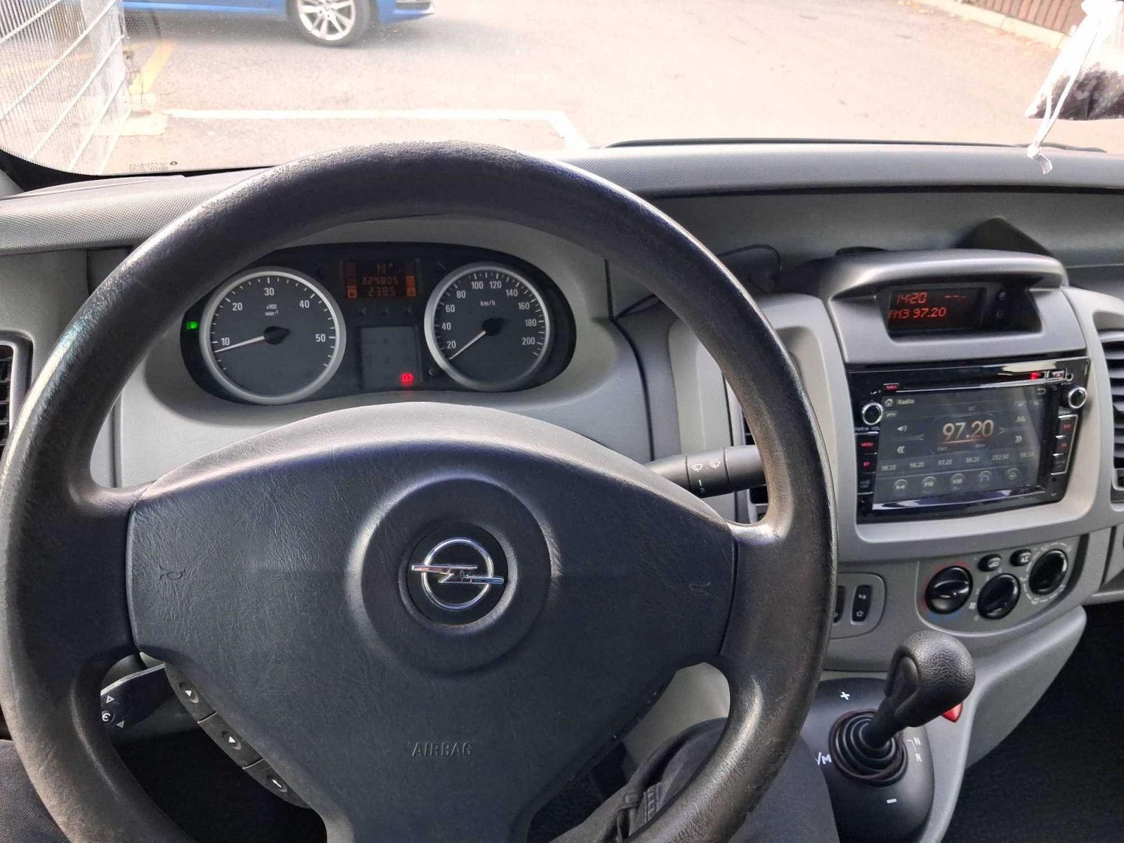 Opel Vivaro, 2.5 CDTI, Bus, 8Míst, Klima - fotka 3