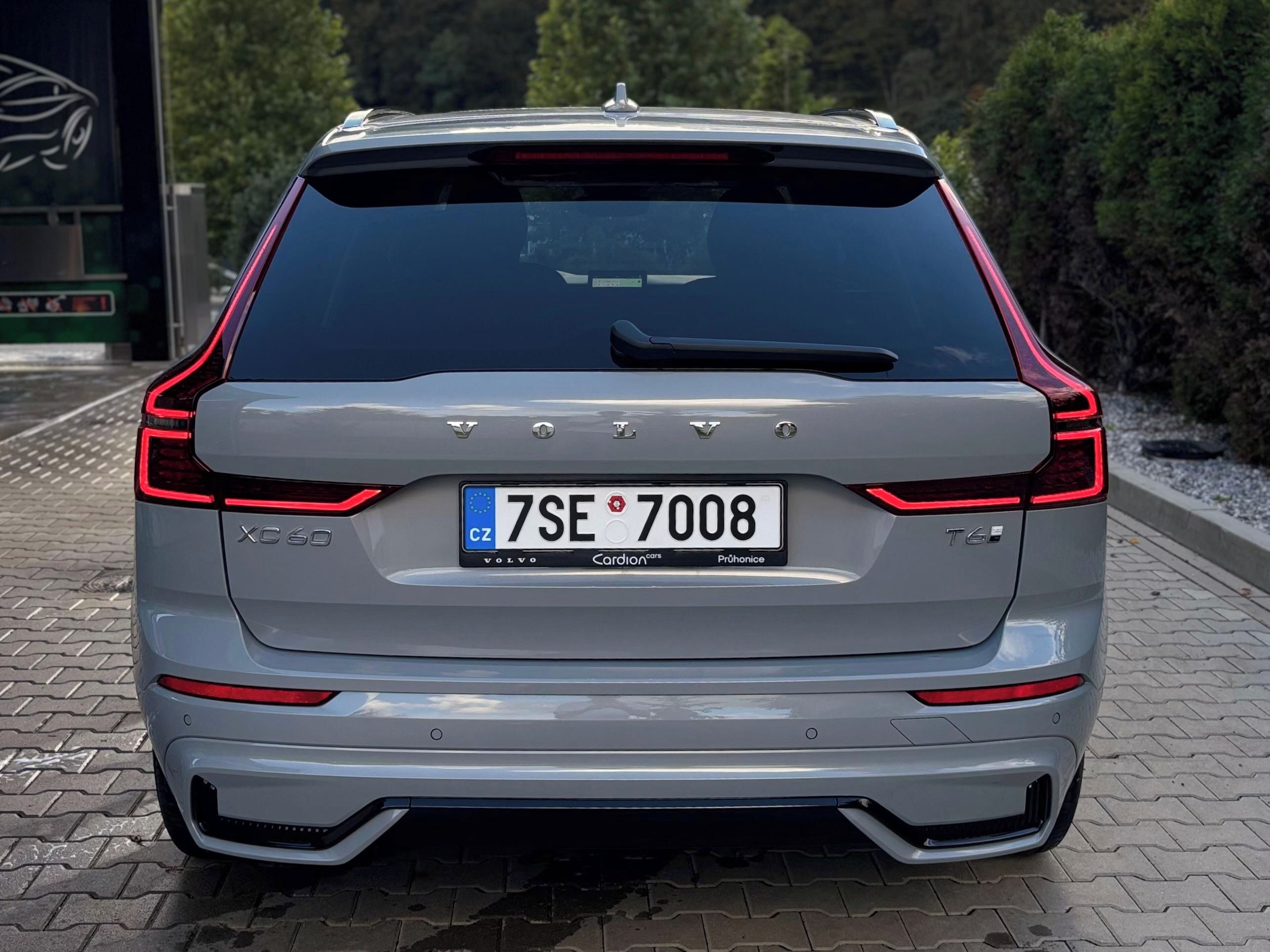 Volvo XC60, Volvo XC60 T6 AWD PlugIn Ultra - fotka 5