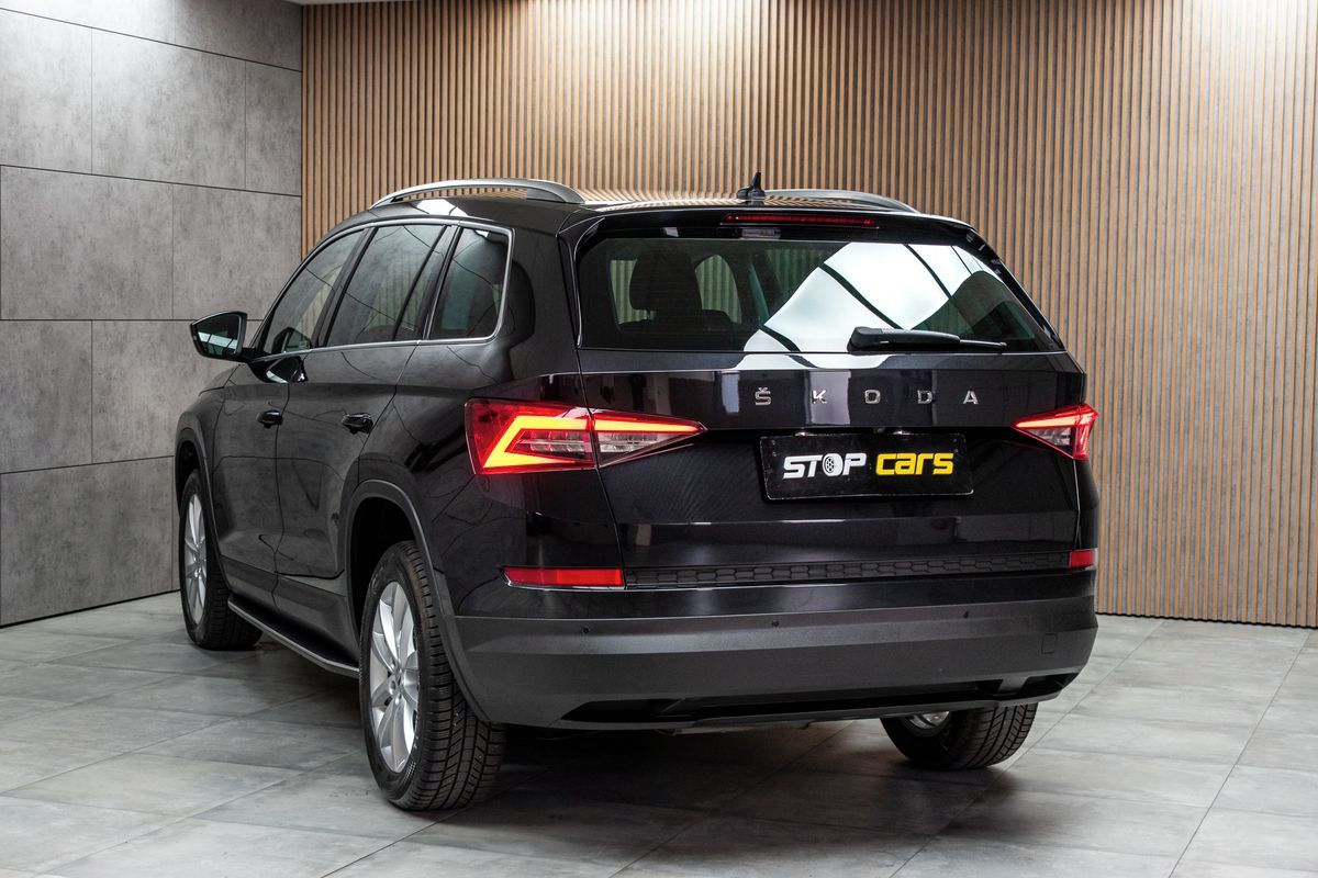 Škoda Kodiaq, 2.0 TDI 4x4*STYLE+*TAŽNÉ*ČR 1M - fotka 4