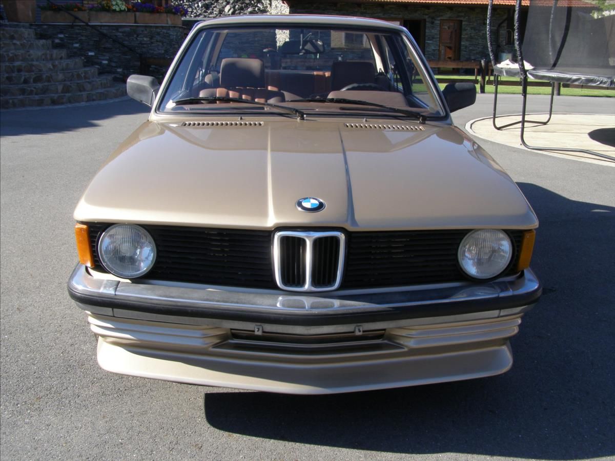 BMW Řada 3, 1,8 - fotka 3