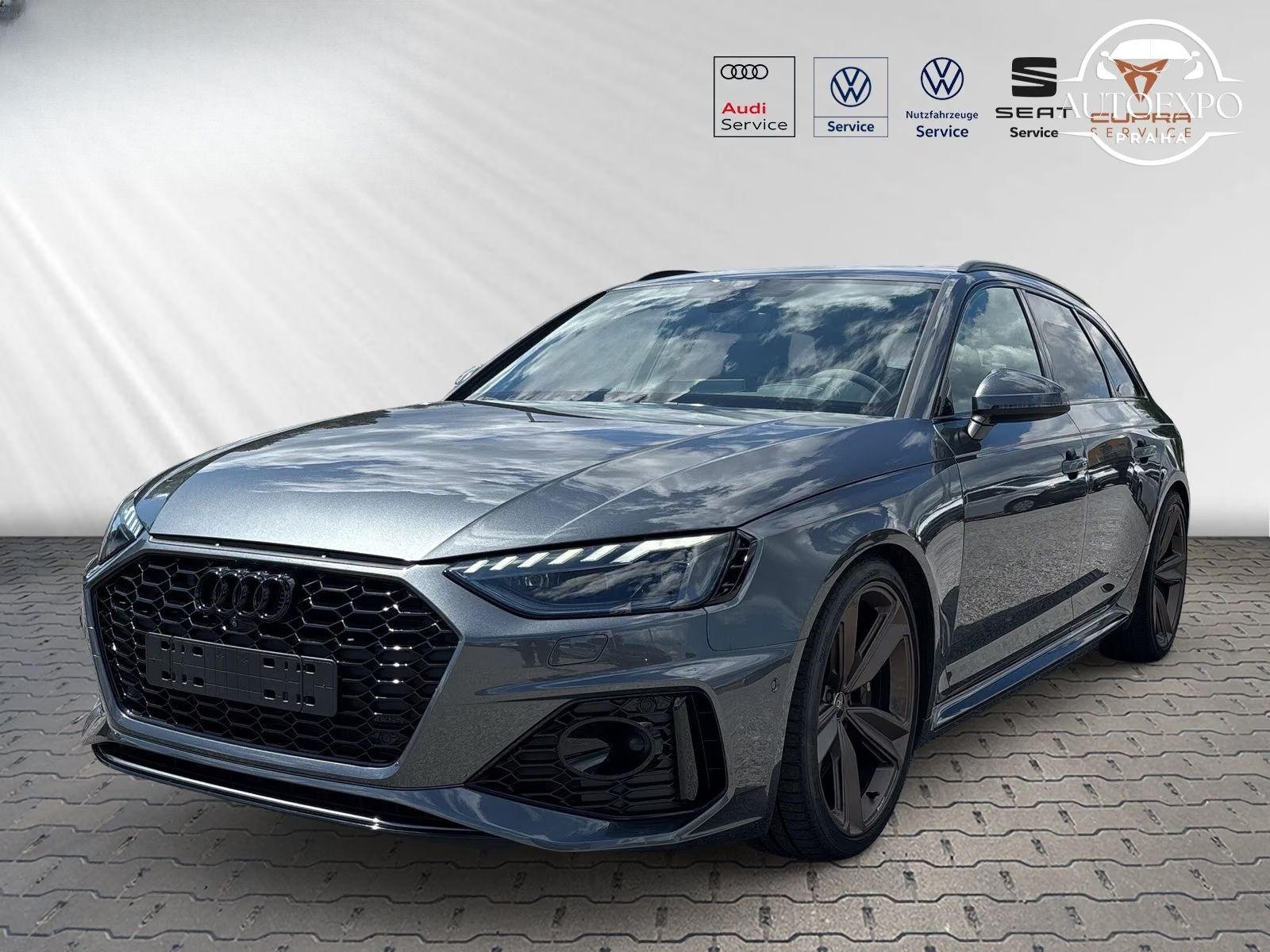 Audi RS4, RS 4 Avant quattro *Tažné*