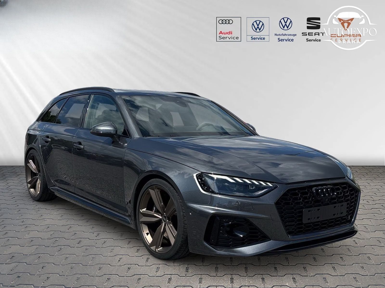Audi RS4, RS 4 Avant quattro *Tažné* - fotka 2