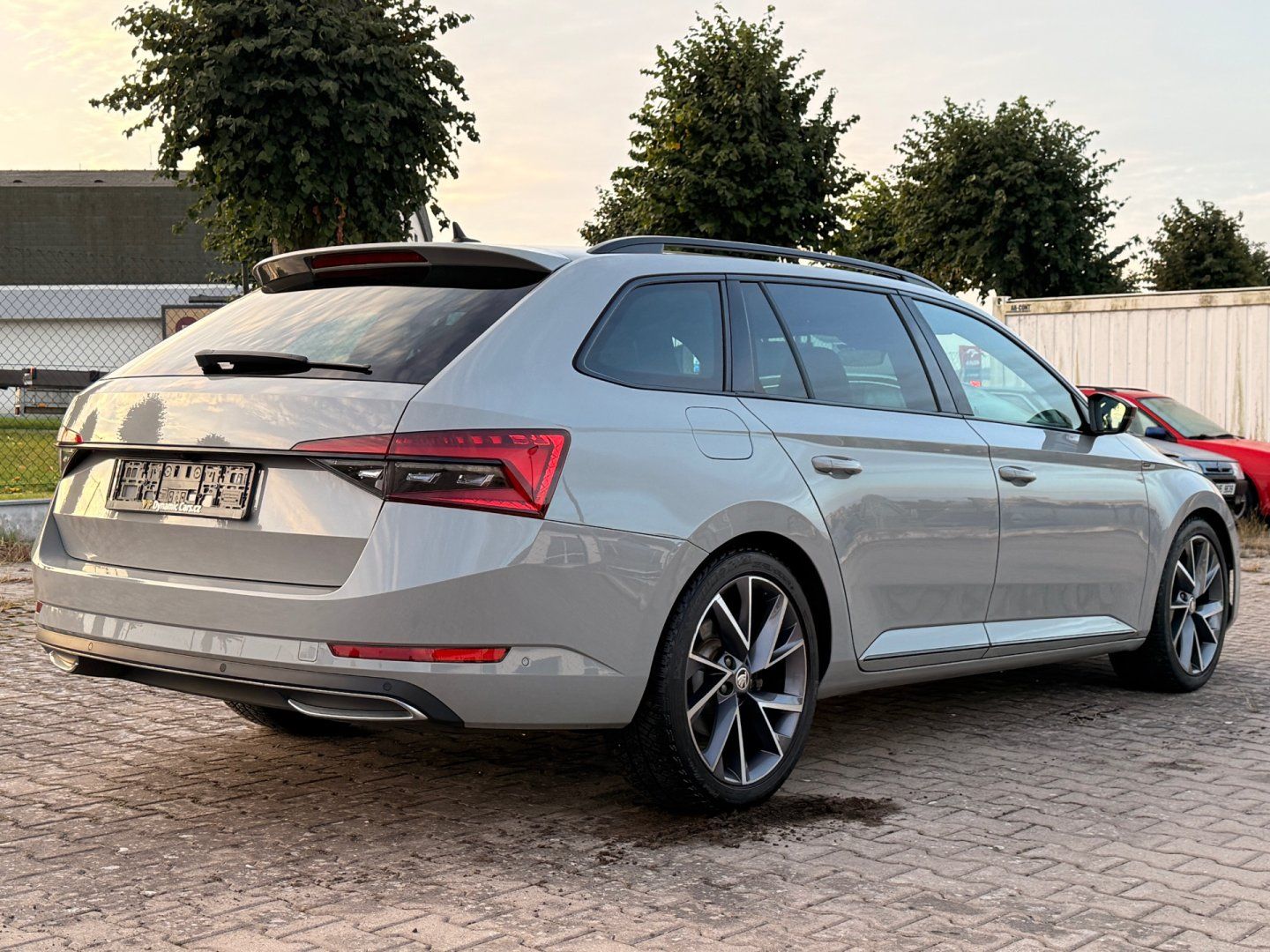 Škoda Superb, 1.5 TSI DSG Sportline - fotka 5