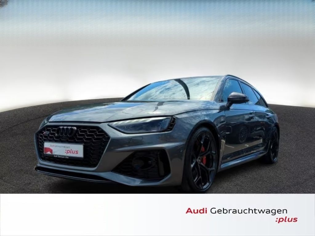 Audi RS4, competition*