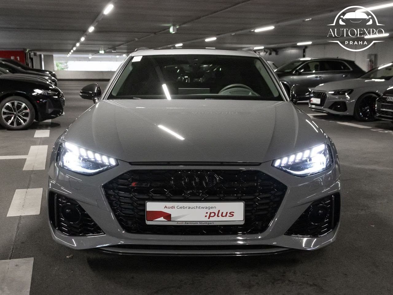 Audi RS4, Avant 2.9 TFSI quattro Carbon - fotka 4
