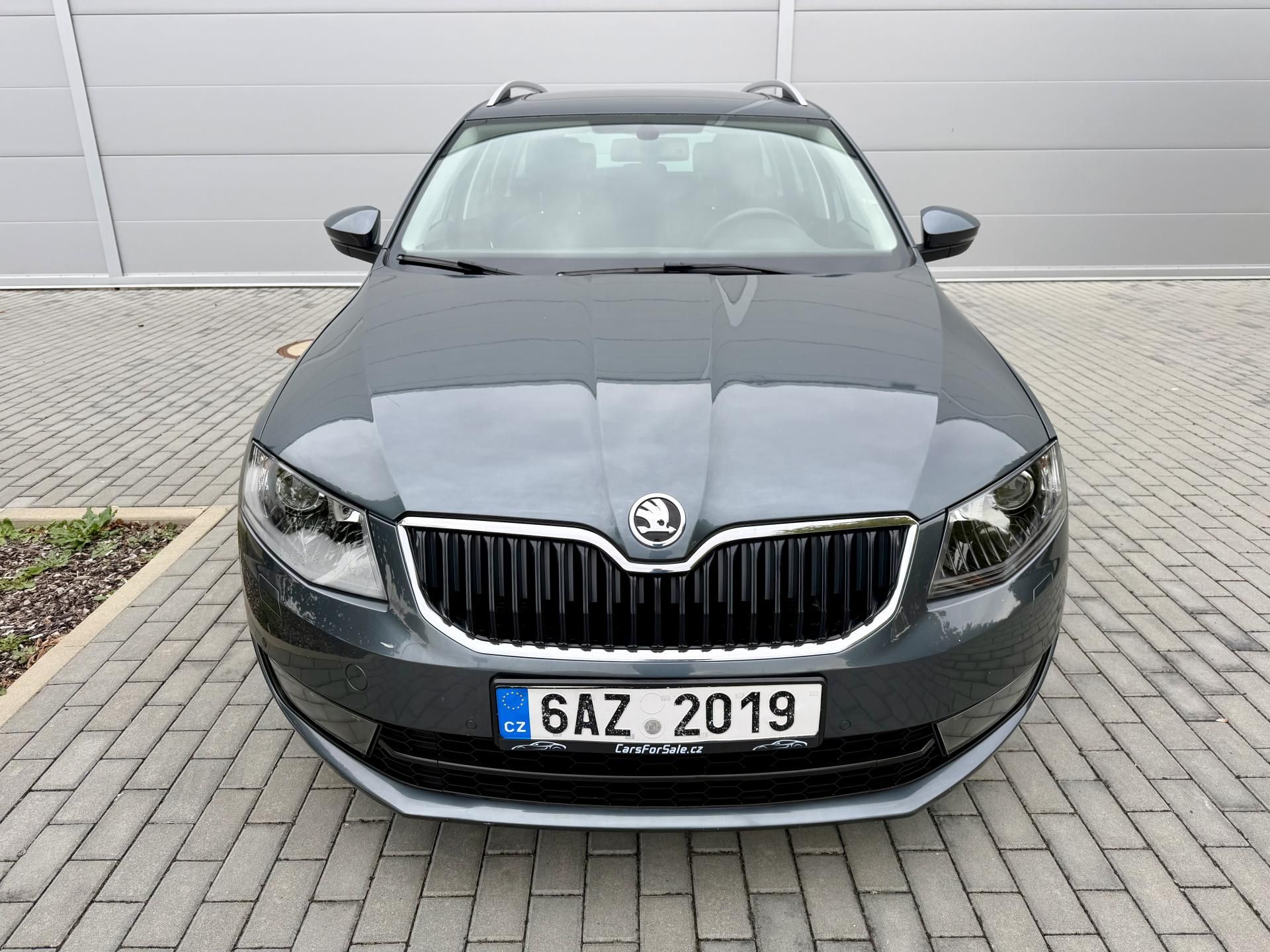 Škoda Octavia, 2.0 TDI 110kW DSG ELEGANCE!!! - fotka 2