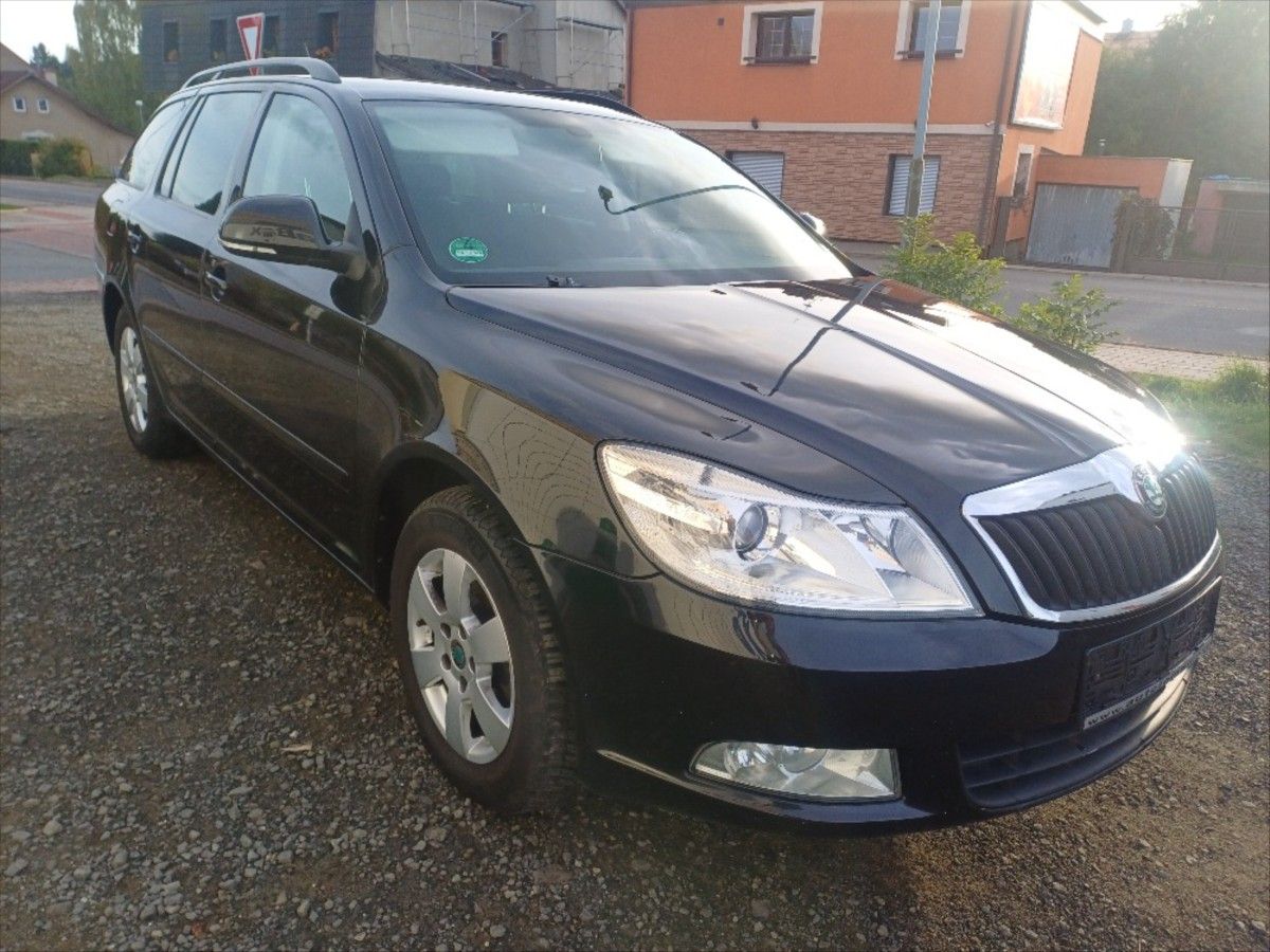 Škoda Octavia, 2,0 TDI  kombi - fotka 3