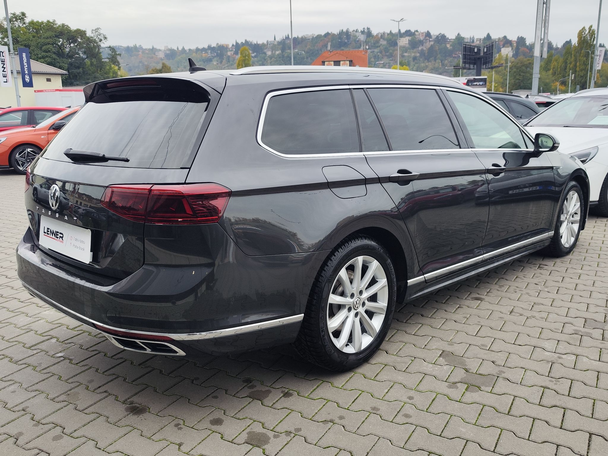 Volkswagen Passat, 2.0 TDI/140kW R-Line DSG - fotka 5