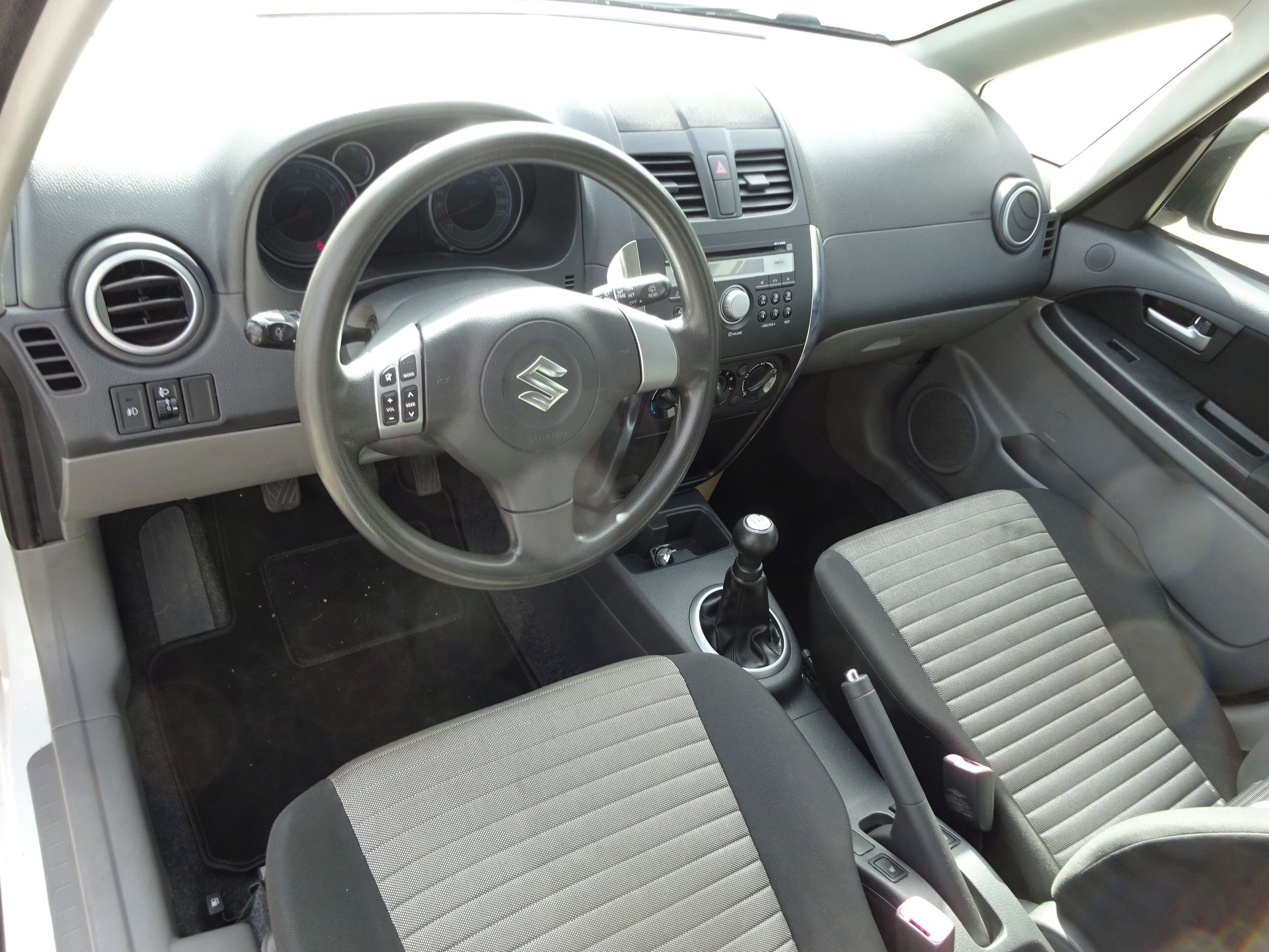 Suzuki SX4, 1.6i 4x4 (88 kw) 2.Maj.ČR - fotka 5