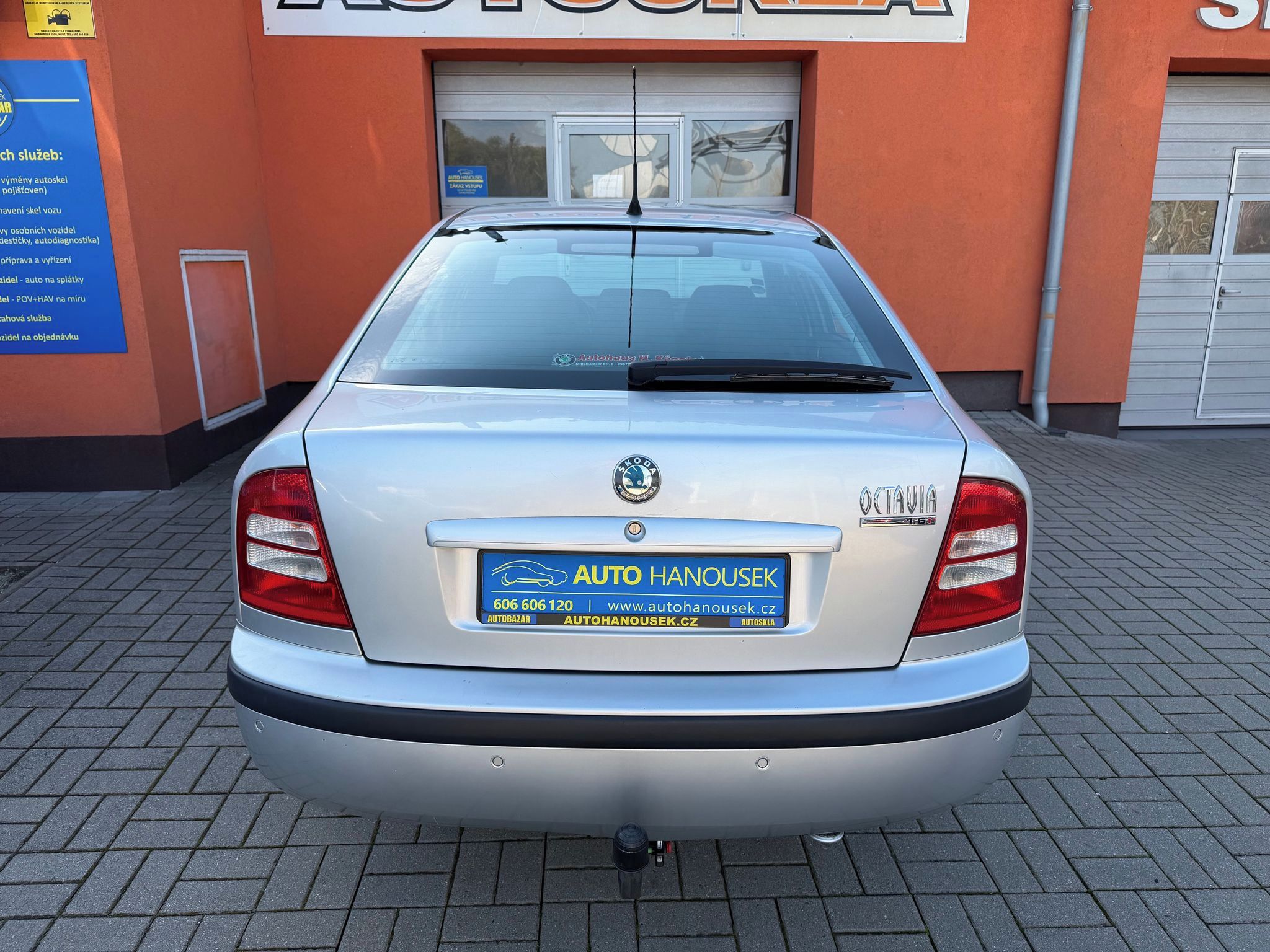 Škoda Octavia, 1.6i 75KW - fotka 6