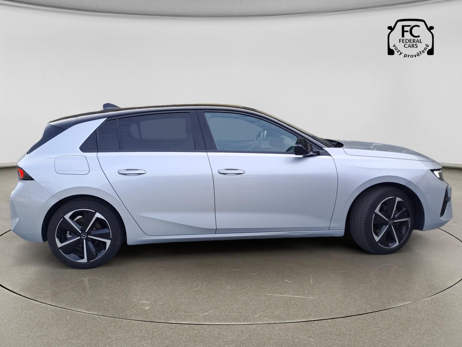 Opel Astra, 1.2 Turbo 96kW GS AUT8 - fotka 4