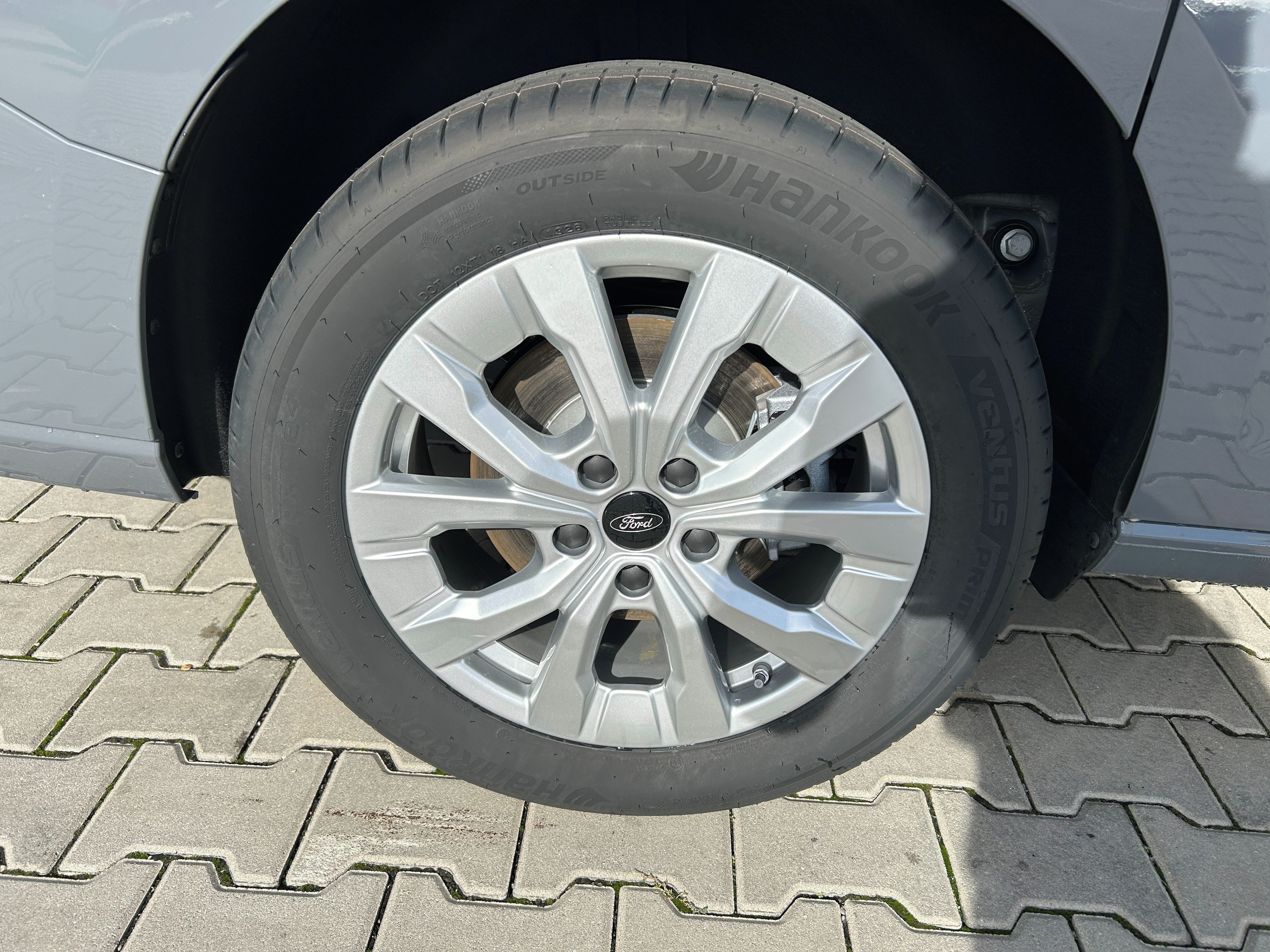 Ford Tourneo Connect, Grand 1.5, 85kW AT Titanium - fotka 4