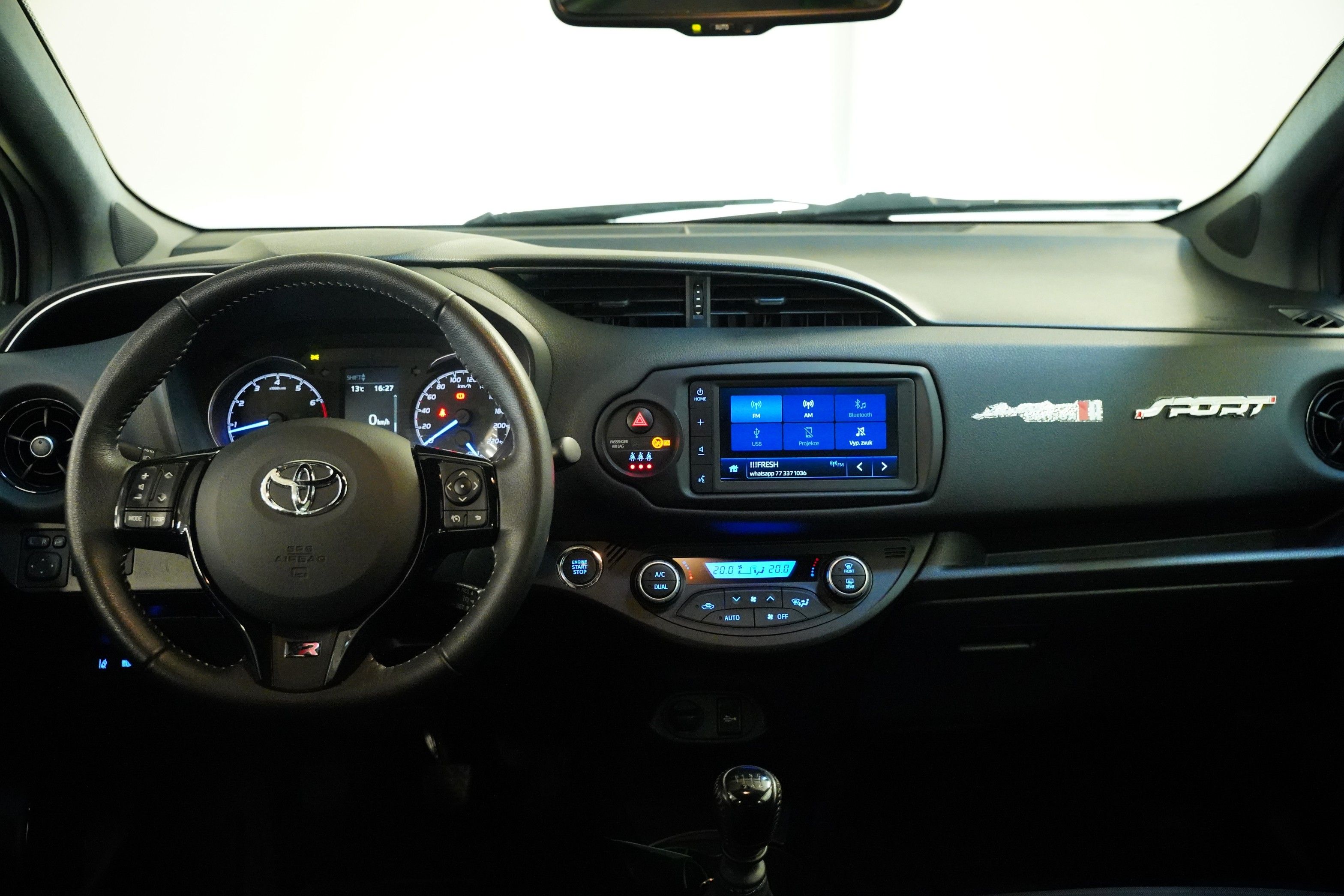 Toyota Yaris, 1:5 VVT-i 82kW - fotka 5
