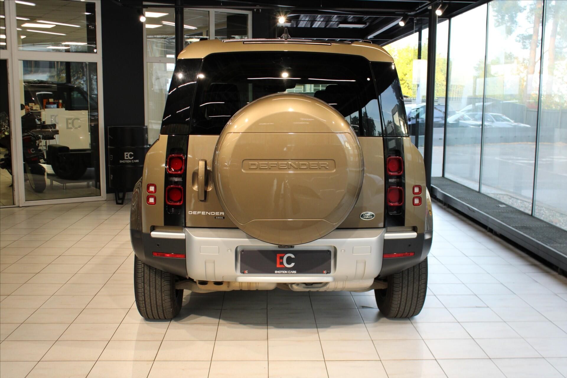Land Rover Defender, 110 D300 SE ACC/NezTop/360°/Ta - fotka 5