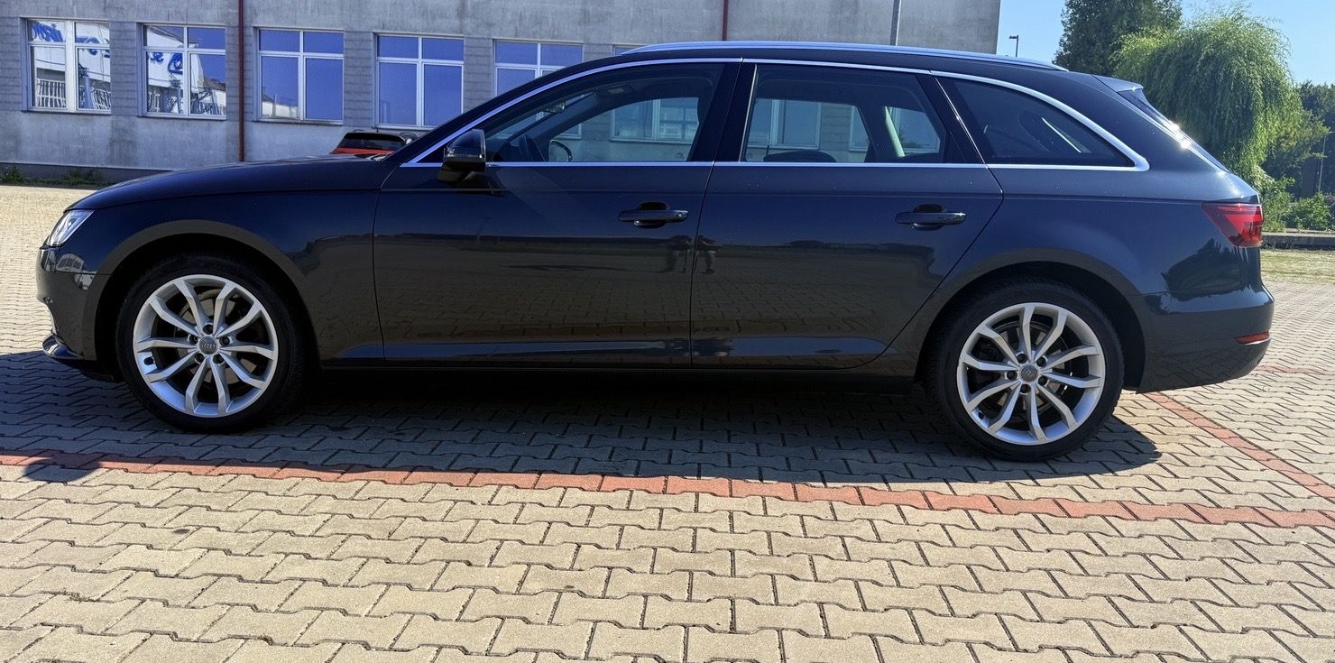 Audi A4 Avant, 2.0 TFSI G-tron - fotka 5