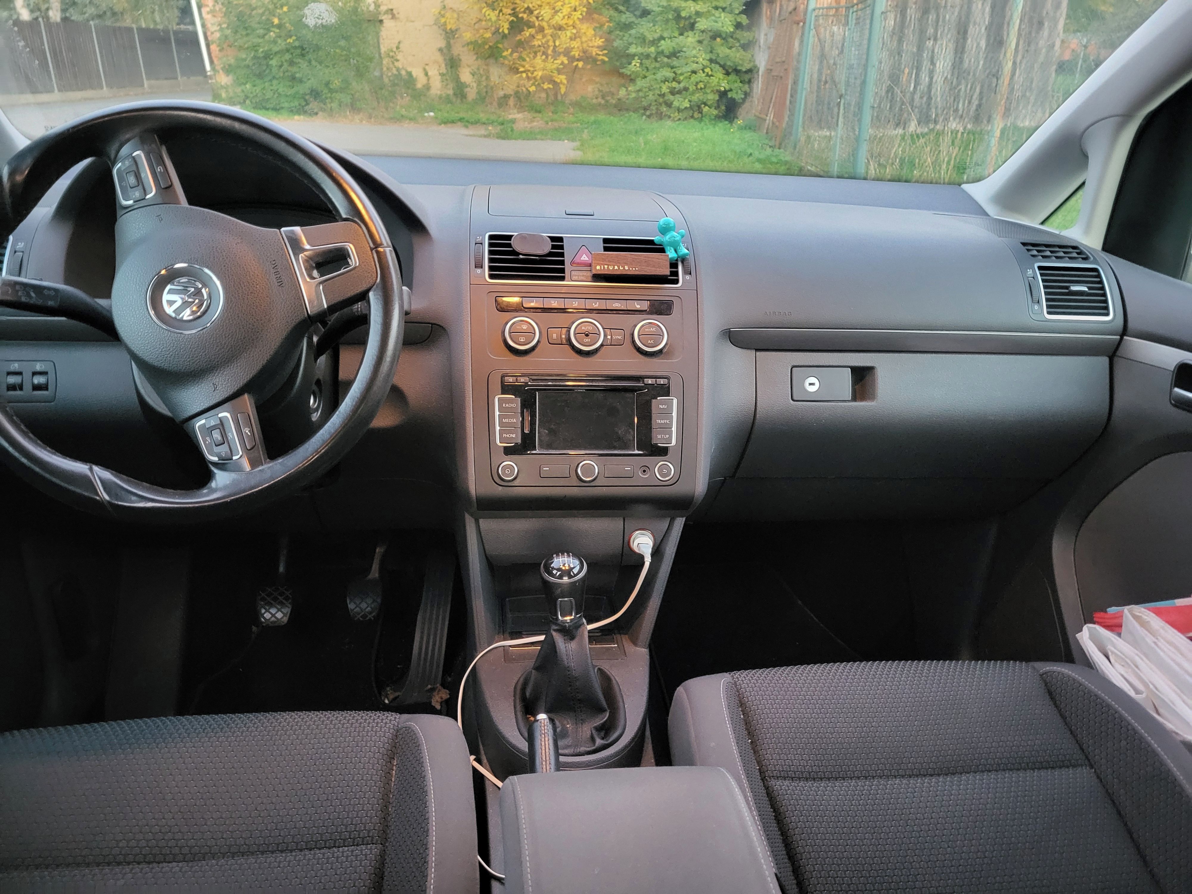 Volkswagen Touran, 2,0 TDi - fotka 6