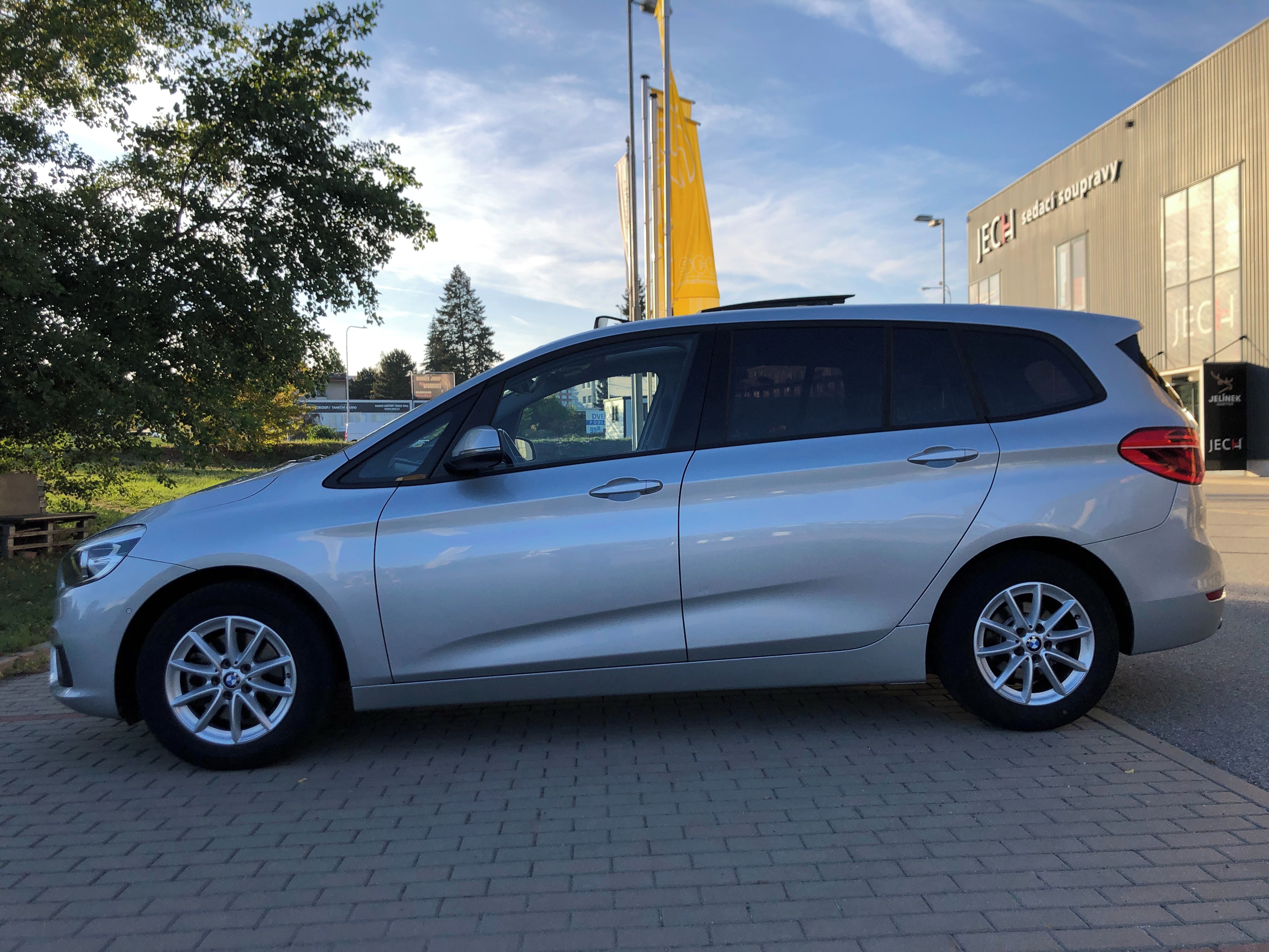 BMW Řada 2, 218d 2.0 110  kw Gran Tourer - fotka 6