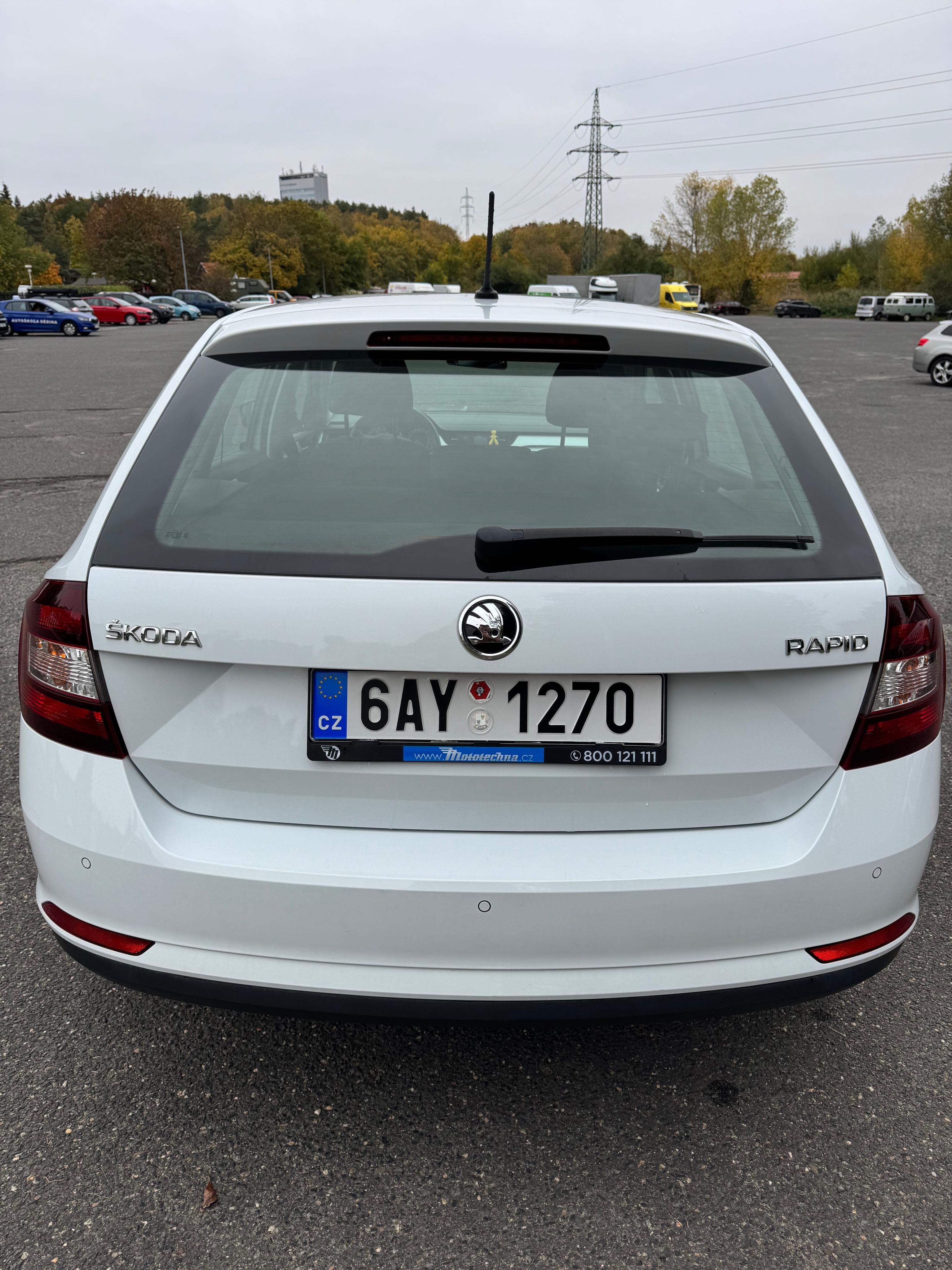 Škoda Rapid, Škoda Rapid Spaceback 1.0 TSI - fotka 4
