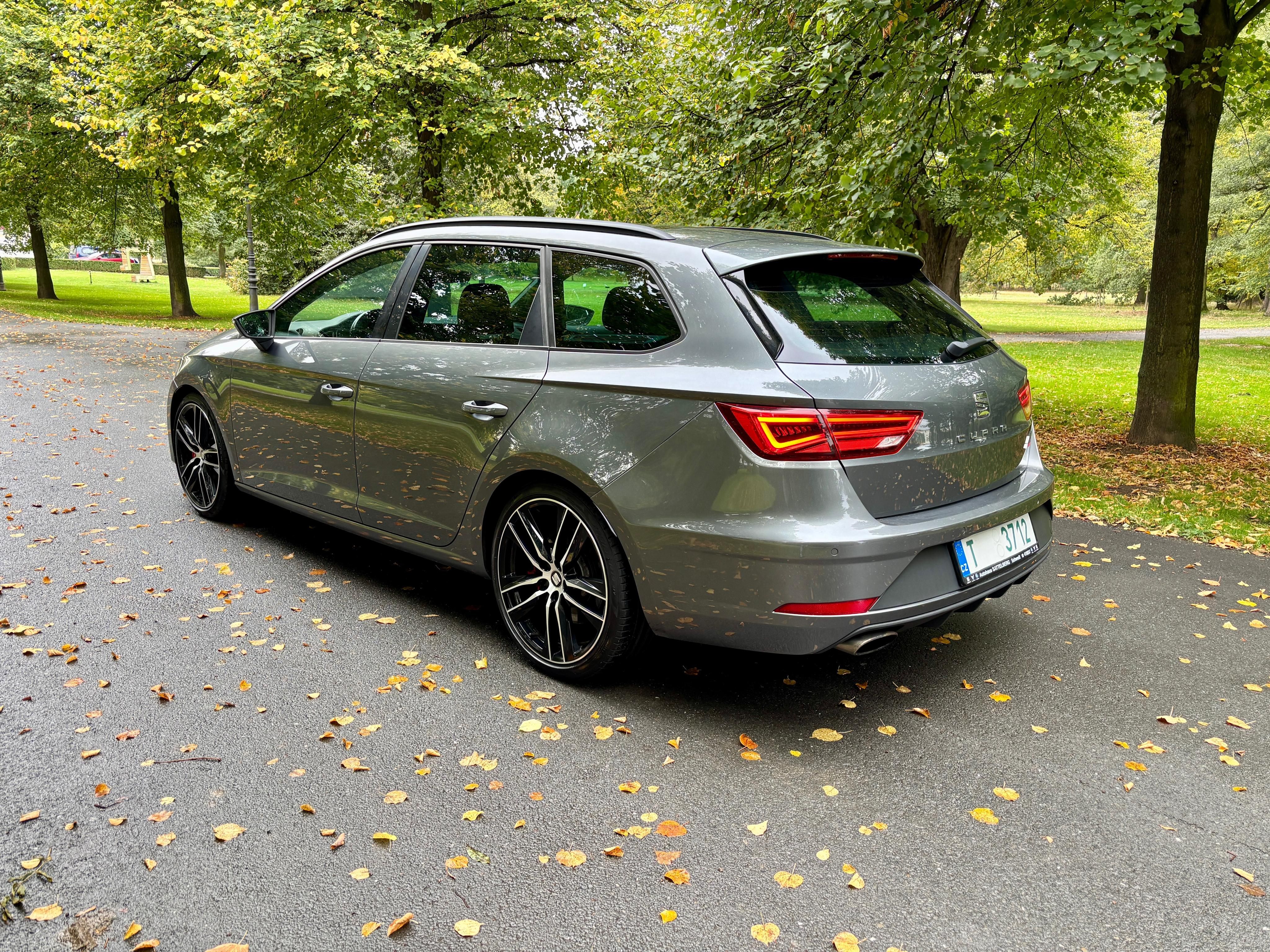 Seat Leon, Cupra ST 136 000km 1. Majitel - fotka 4