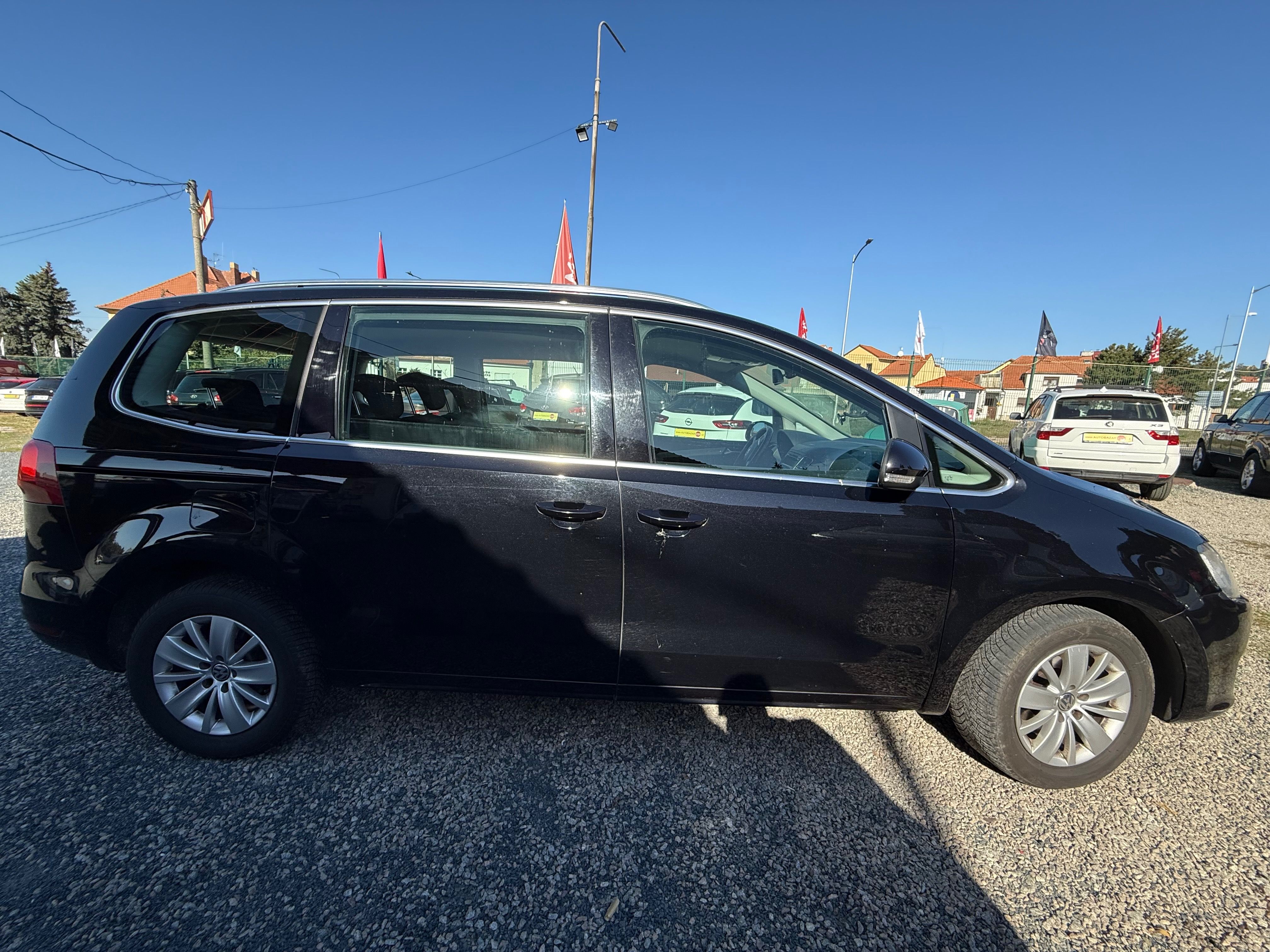 Volkswagen Sharan, 2.0 TDI 103 kW, 7 míst - fotka 5