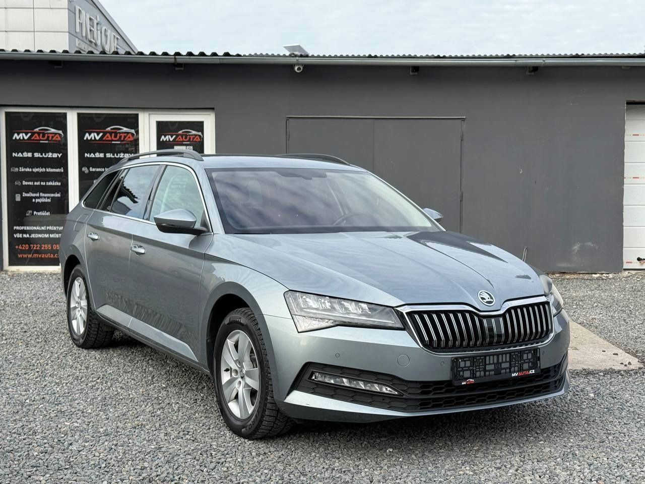 Škoda Superb, ŠKODA SUPERB 3 combi 2.0 TDi - fotka 3