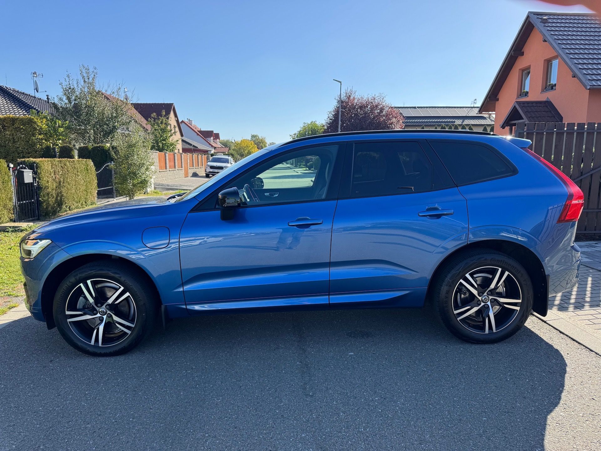 Volvo XC60, T8 AWD R-DESIGN záruka 12/2027 - fotka 6